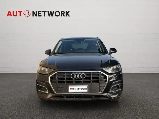 Audi Q5 view 5