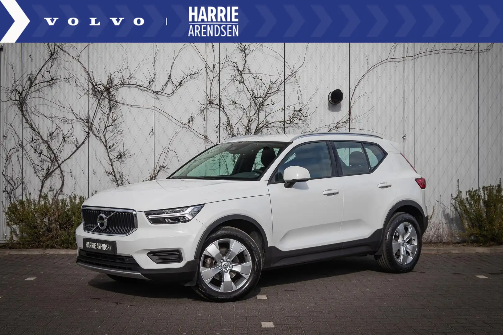 Volvo XC40 T2 Aut. Momentum | DAB | PDC achter | Cruise Contr Wit - 1