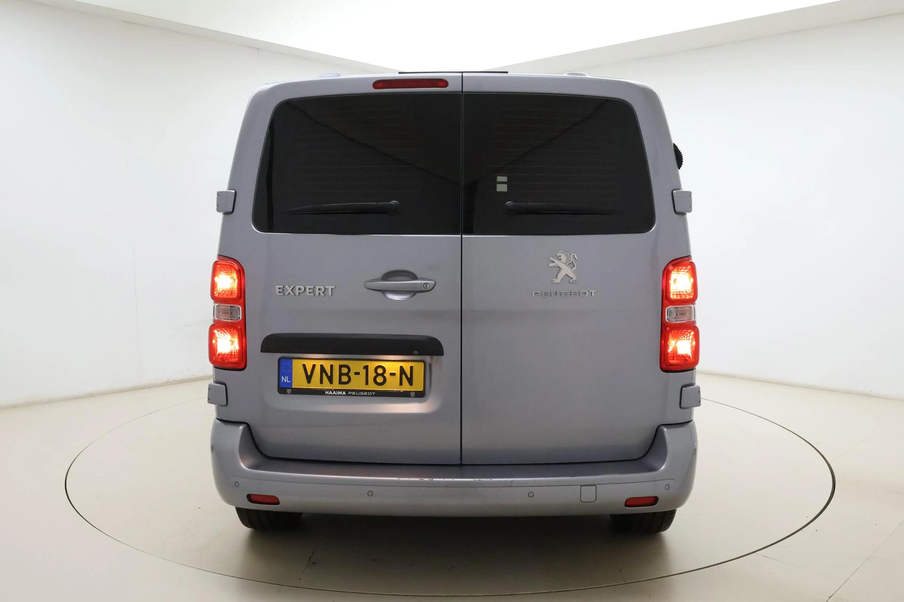 Peugeot Expert 2.0 BlueHDI 180pk Automaat Standard Asphalt | Navi — photo 10