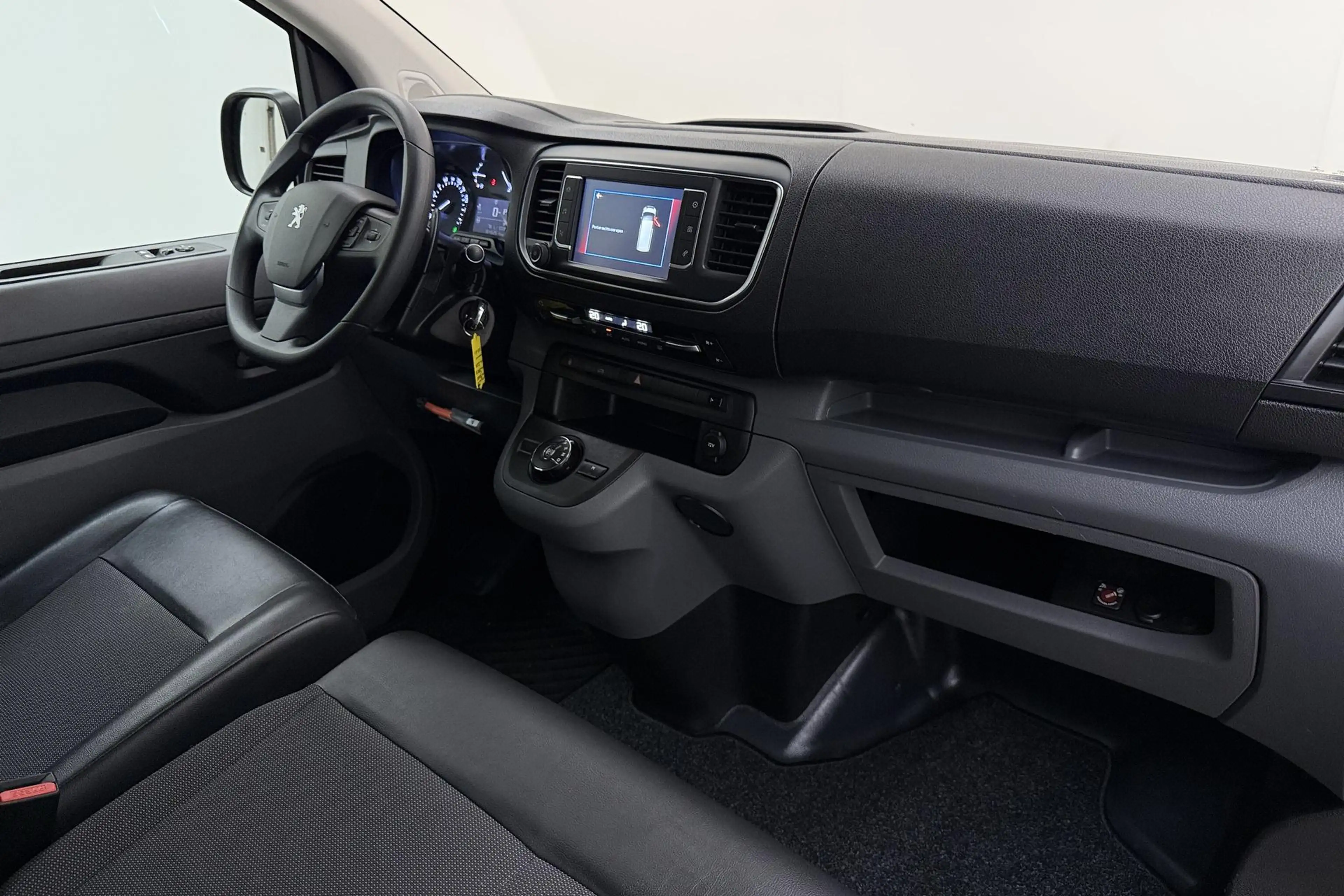 Peugeot Expert 2.0 BlueHDI 180pk Automaat Standard Asphalt | Navi — photo 3