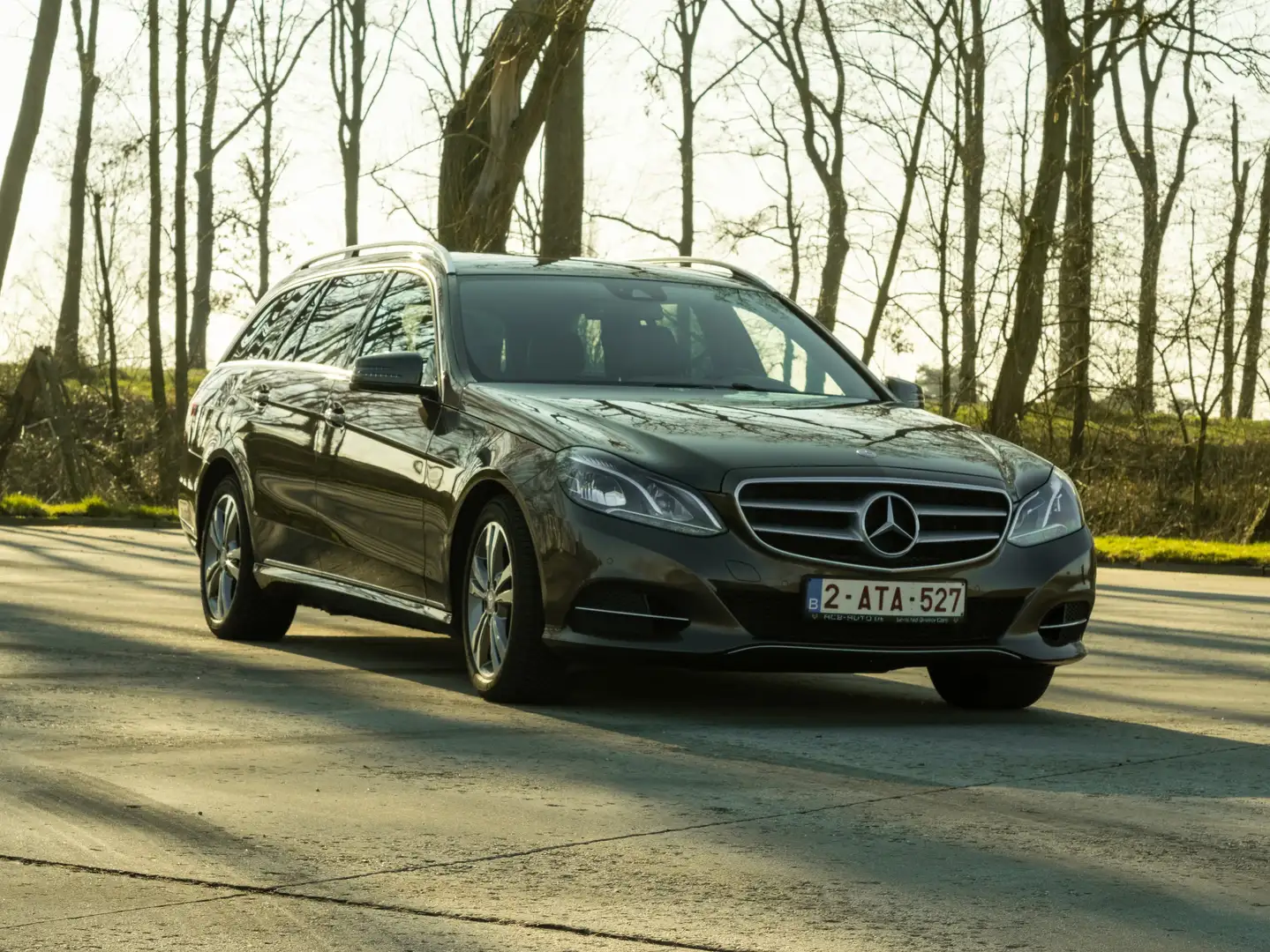 Mercedes-Benz E 300 E+300+T+BlueTEC+HYBRID+7G-TRONIC+Edition+E Brown - 2