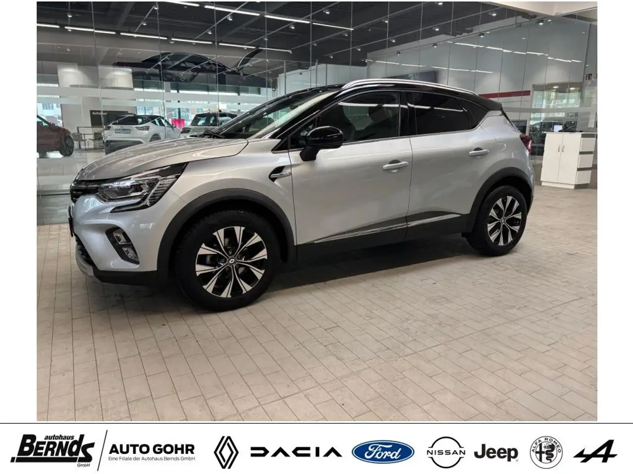 Renault Captur TCe Mild Hybrid 140 GPF TECHNO FAST TRACK — миниатюра 1