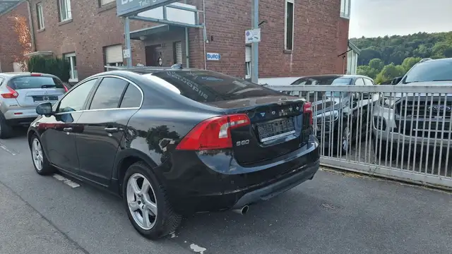 Volvo S60 view 11