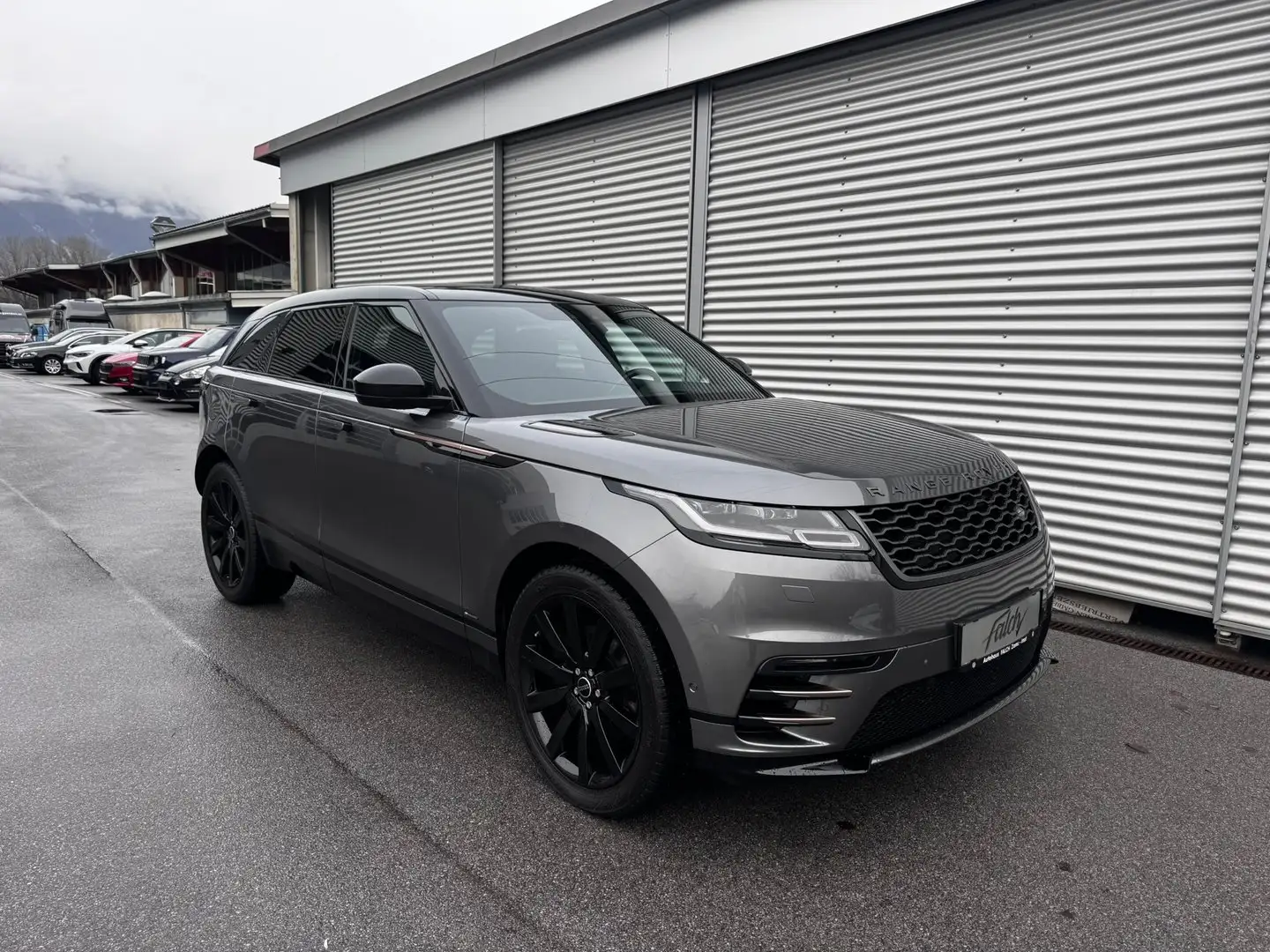 Land Rover Range Rover Velar R-Dynamic SE 3,0 V6 Tw Grau - 2