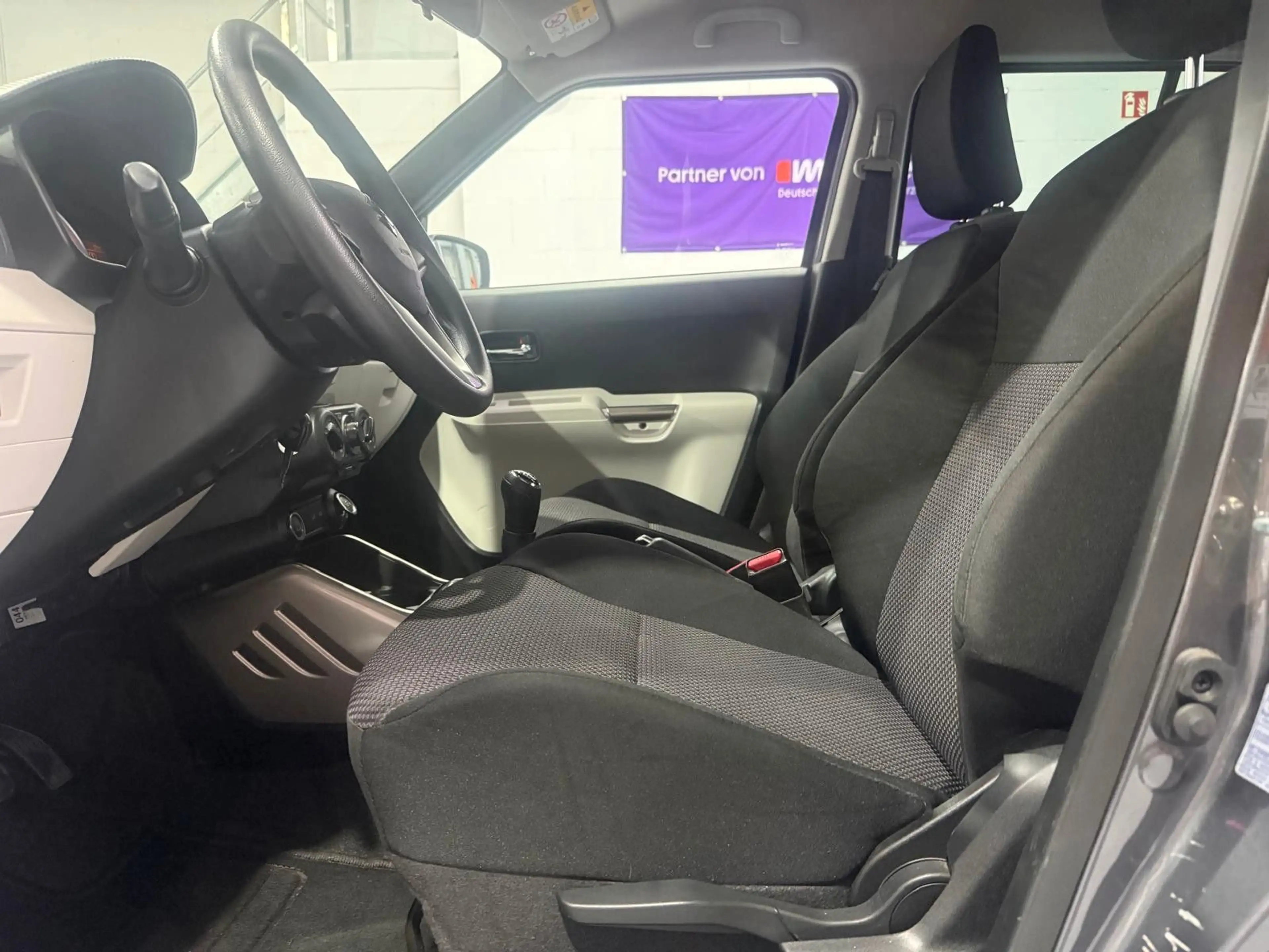 Suzuki Ignis Comfort 4x4 Kamera — photo 14