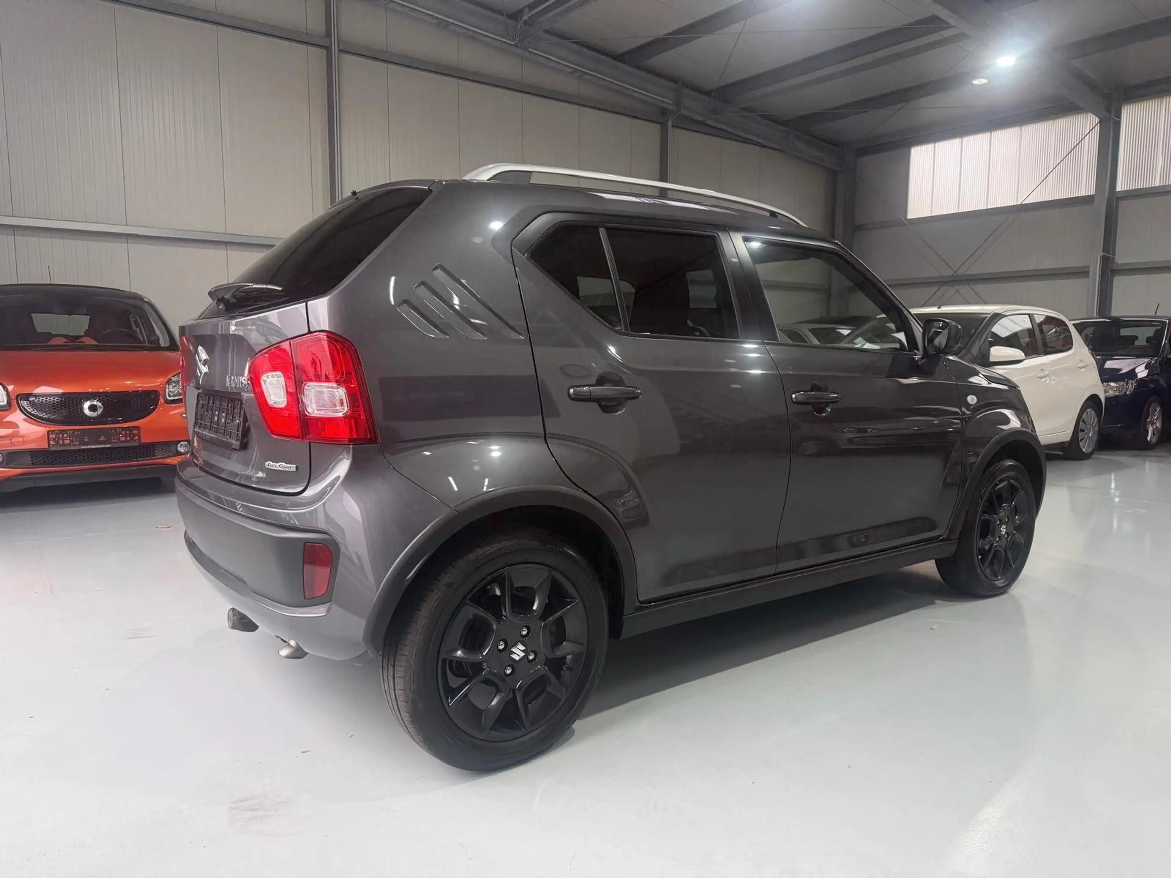 Suzuki Ignis Comfort 4x4 Kamera — photo 9
