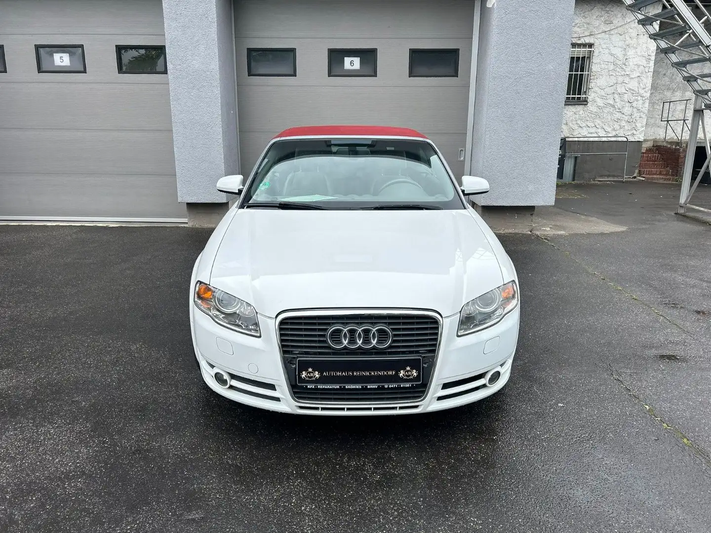Audi A4 Cabriolet 1.8 T Automatik Klima Navi Weiß - 2