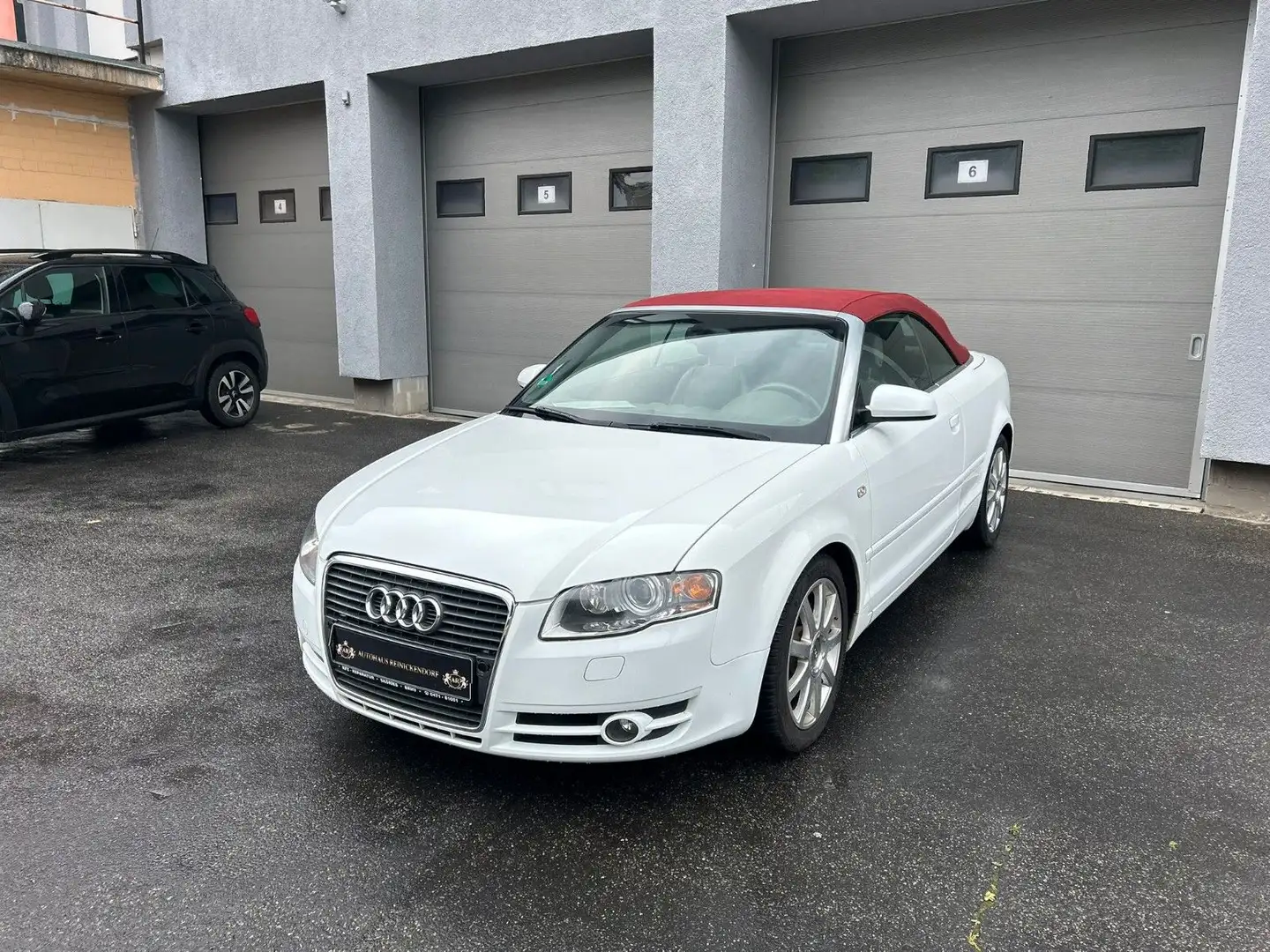 Audi A4 Cabriolet 1.8 T Automatik Klima Navi Weiß - 1