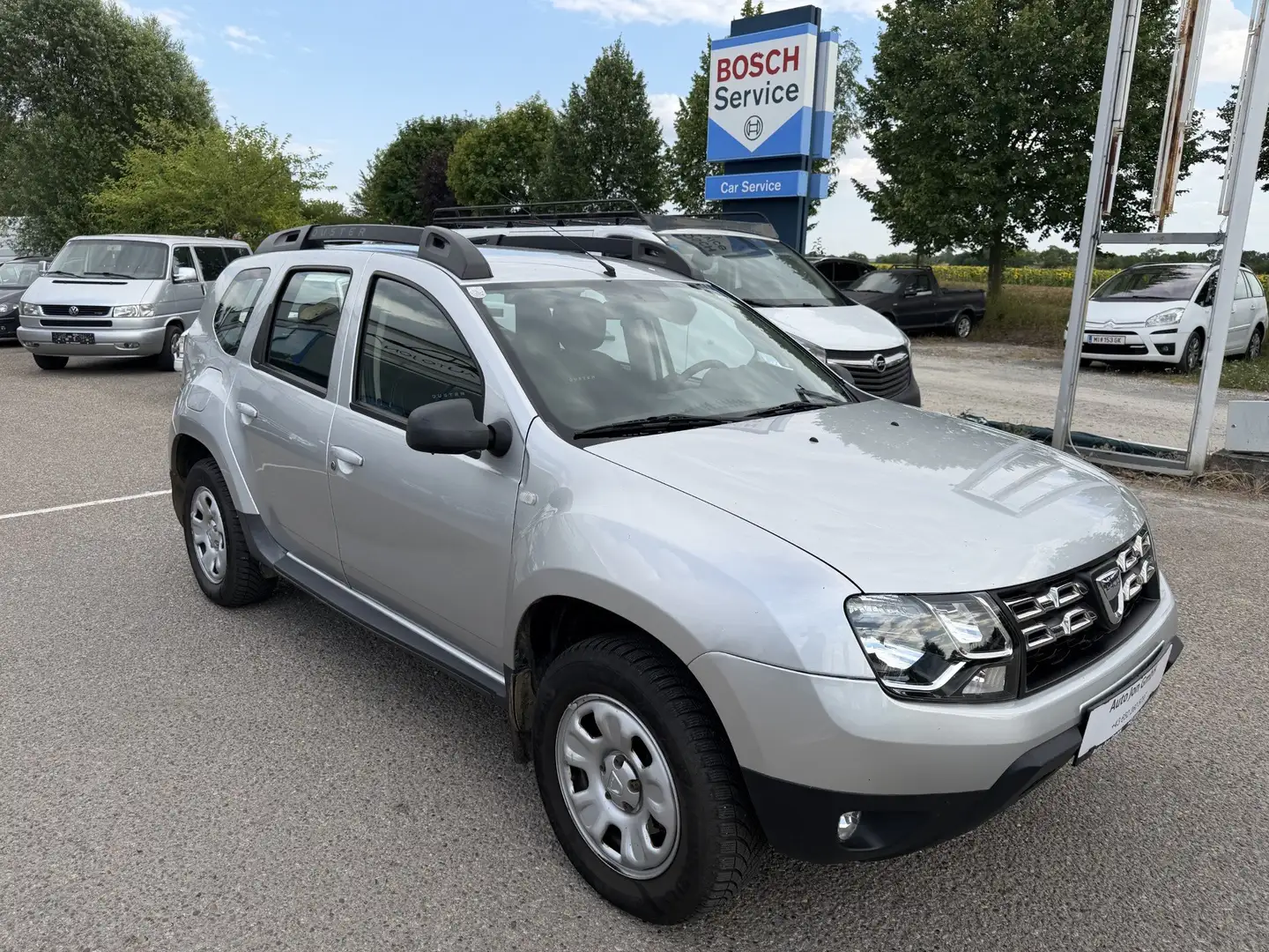 Dacia Duster Duster Ambiance 4WD*NUR 40.000km*TOP Zustand*AHK* Grau - 2