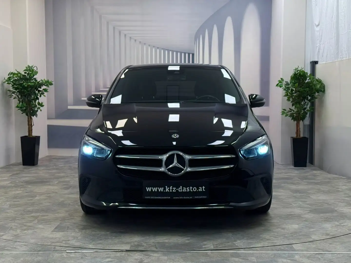Mercedes-Benz B 200 d __ STYLE__ SE PAKET__RFK__ Schwarz - 2