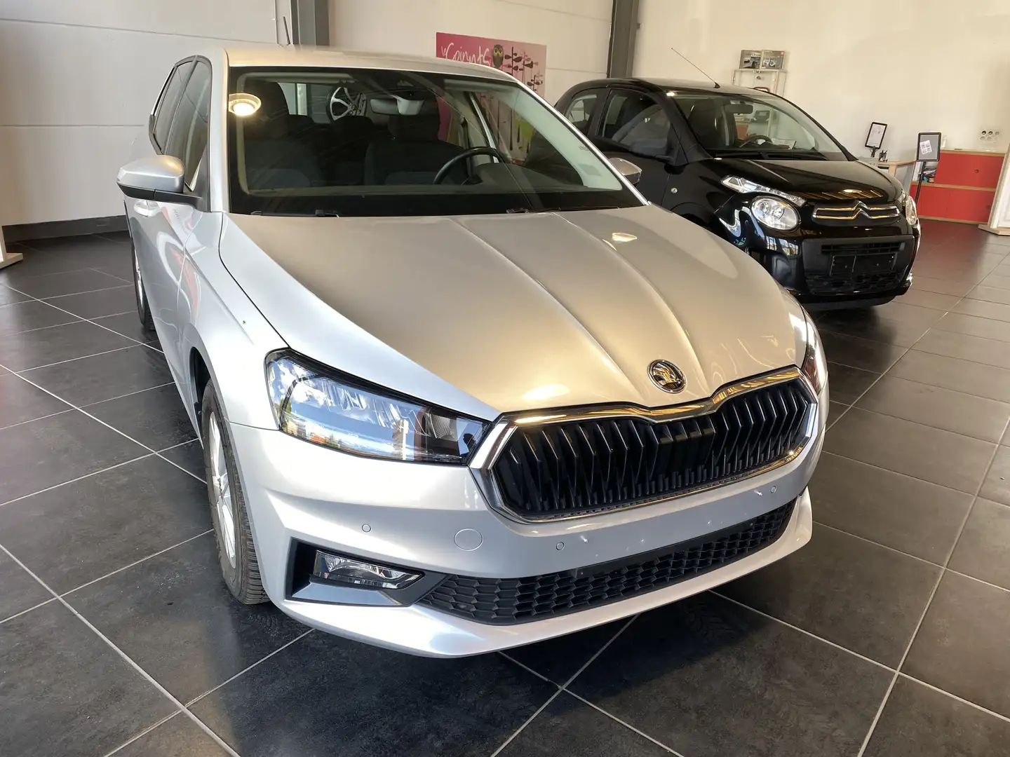Skoda Fabia 1.0 TSI Style DSG Argent - 1