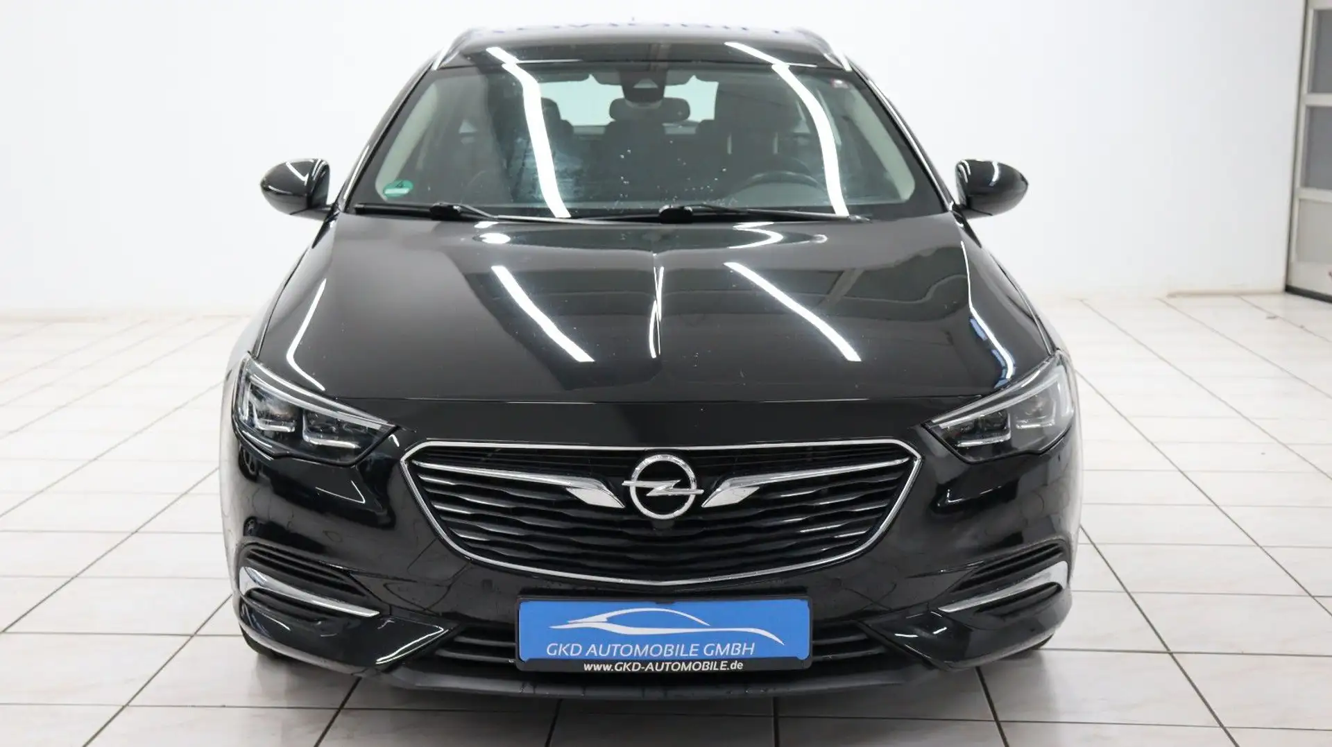 Opel Insignia Sports Tourer INNOVATION*NAVI*LED*SHZ Black - 2