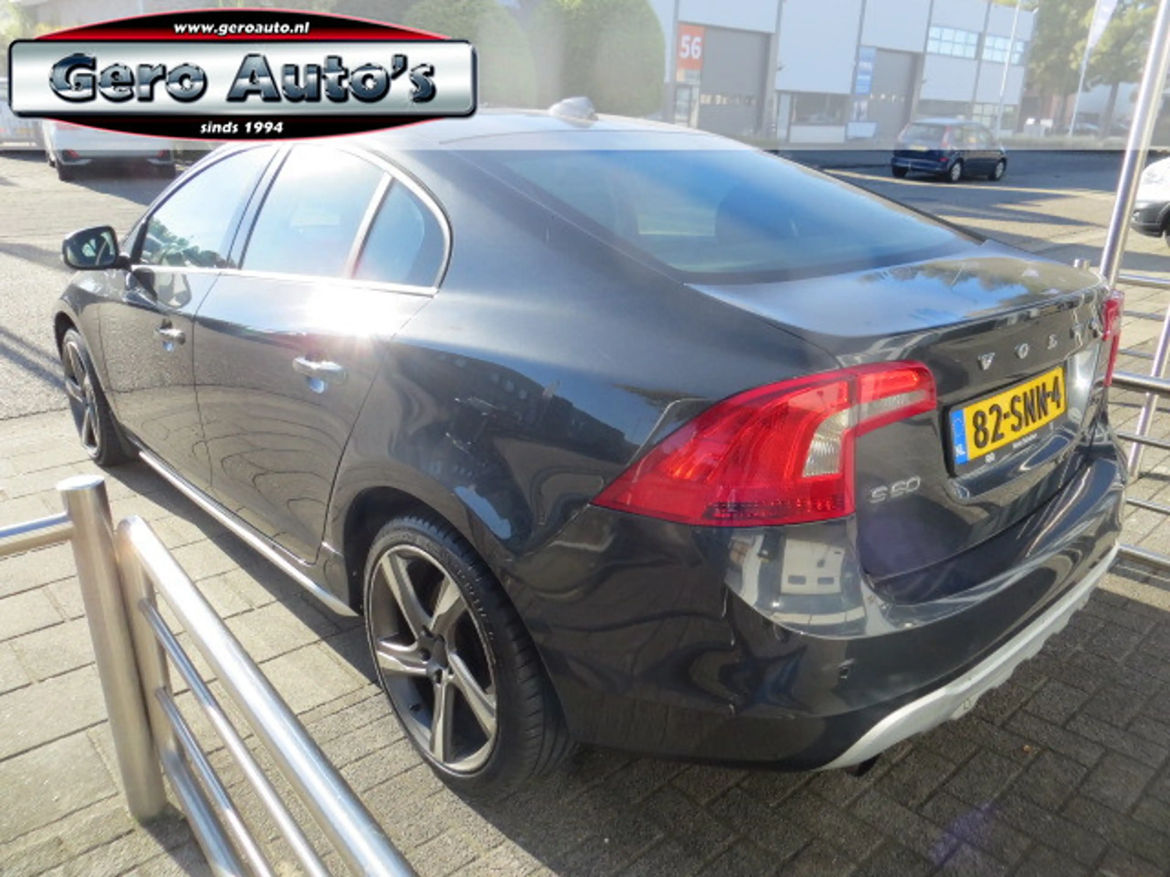 Volvo S60 1.6 T4 Kinetic 180 pk ,zeer nette auto ,prima onde — photo 8