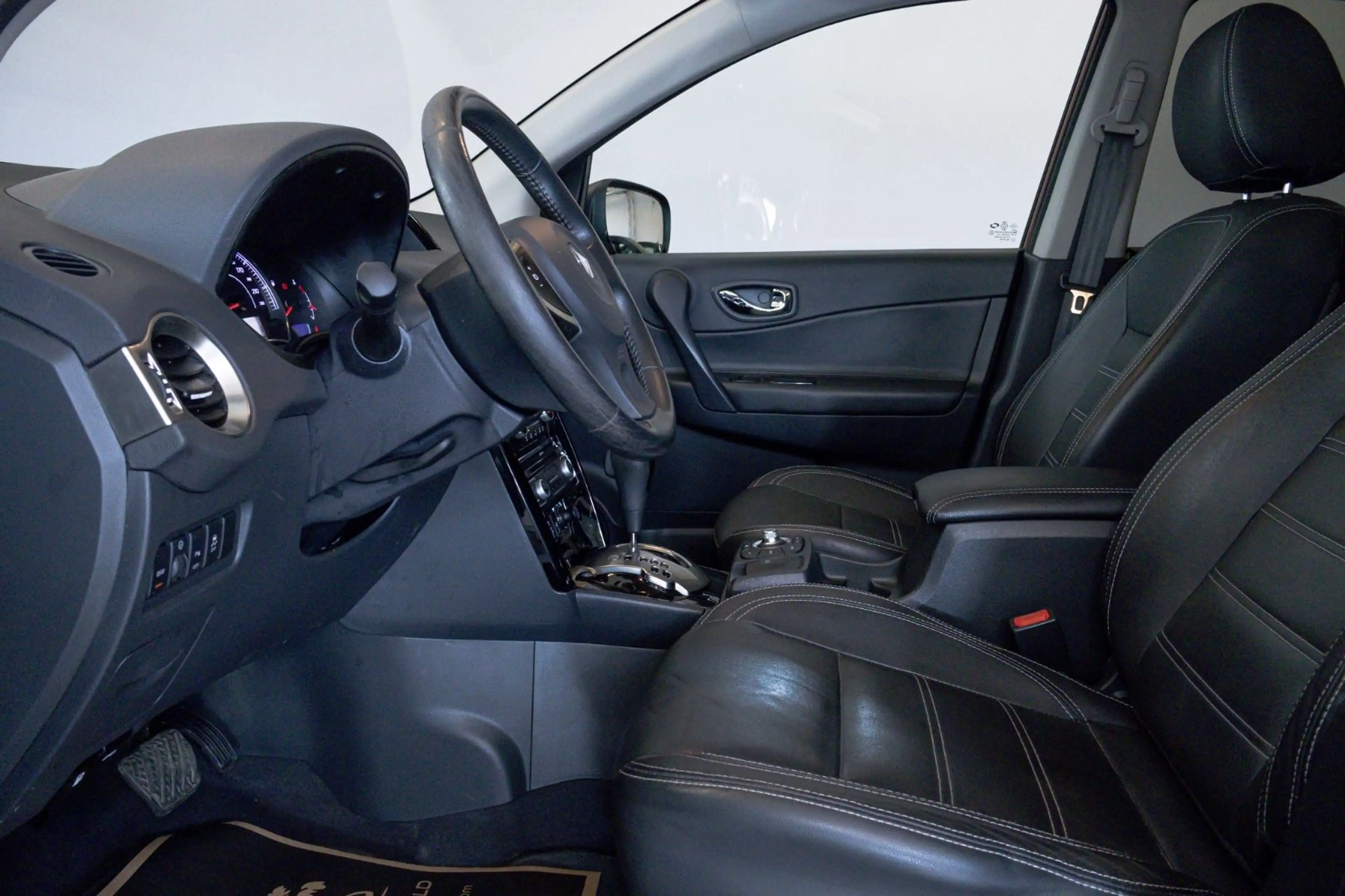 Renault Koleos 2.0 dCi Night&Day Kamera Schiebedach BOSE — photo 13