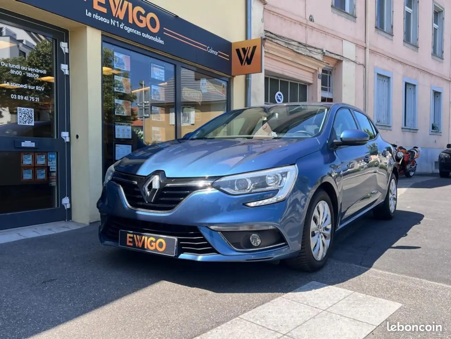 Renault Megane Mégane 1.2 TCE 100 LIFE PACK BUSINESS- GARANTIE 6  Bleu - 1