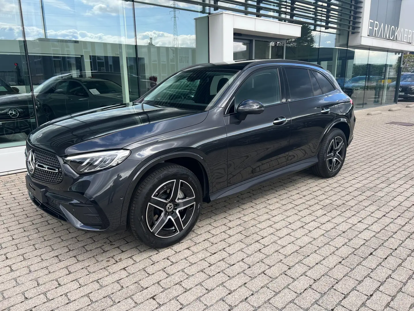 Mercedes-Benz GLC 300 e 4M AMG Nightpack PANO Trekh. Keyless Distronic Gris - 1