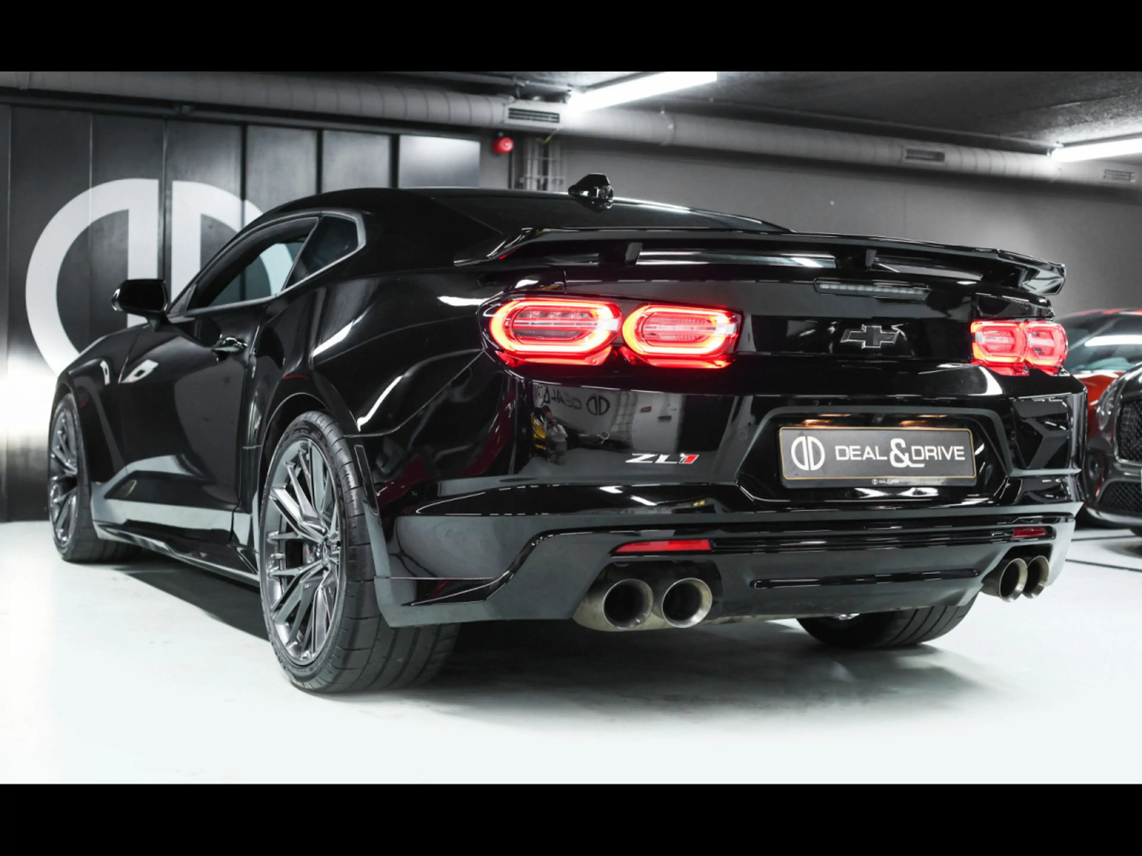 Chevrolet Camaro ZL1°MANUAL 6°PANO°RECARO°KEYLESS°BOSE°KAM°HUD — photo 3