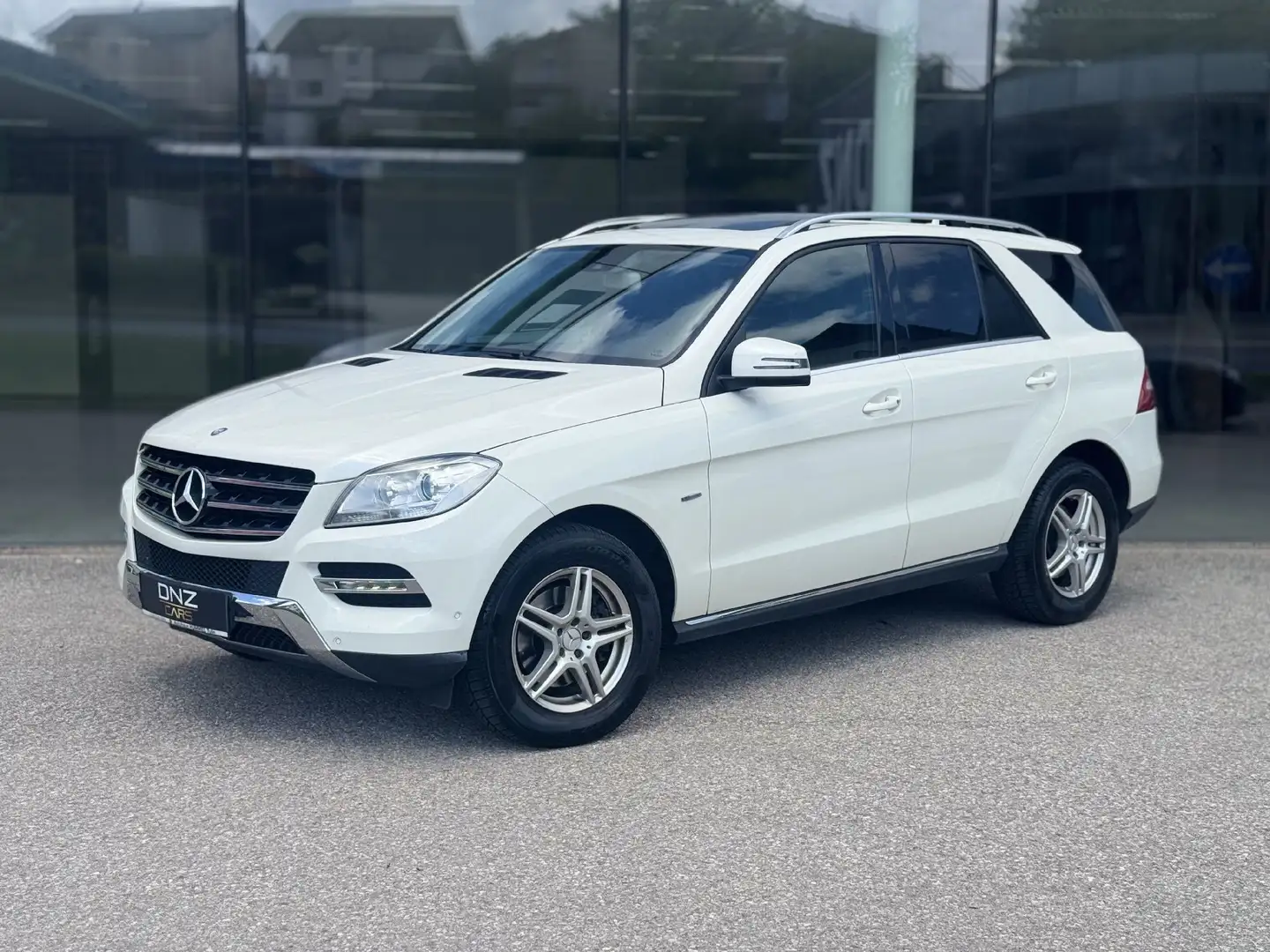 Mercedes-Benz ML 350 DESIGNO/AHK/RFK/SHD Weiß - 1