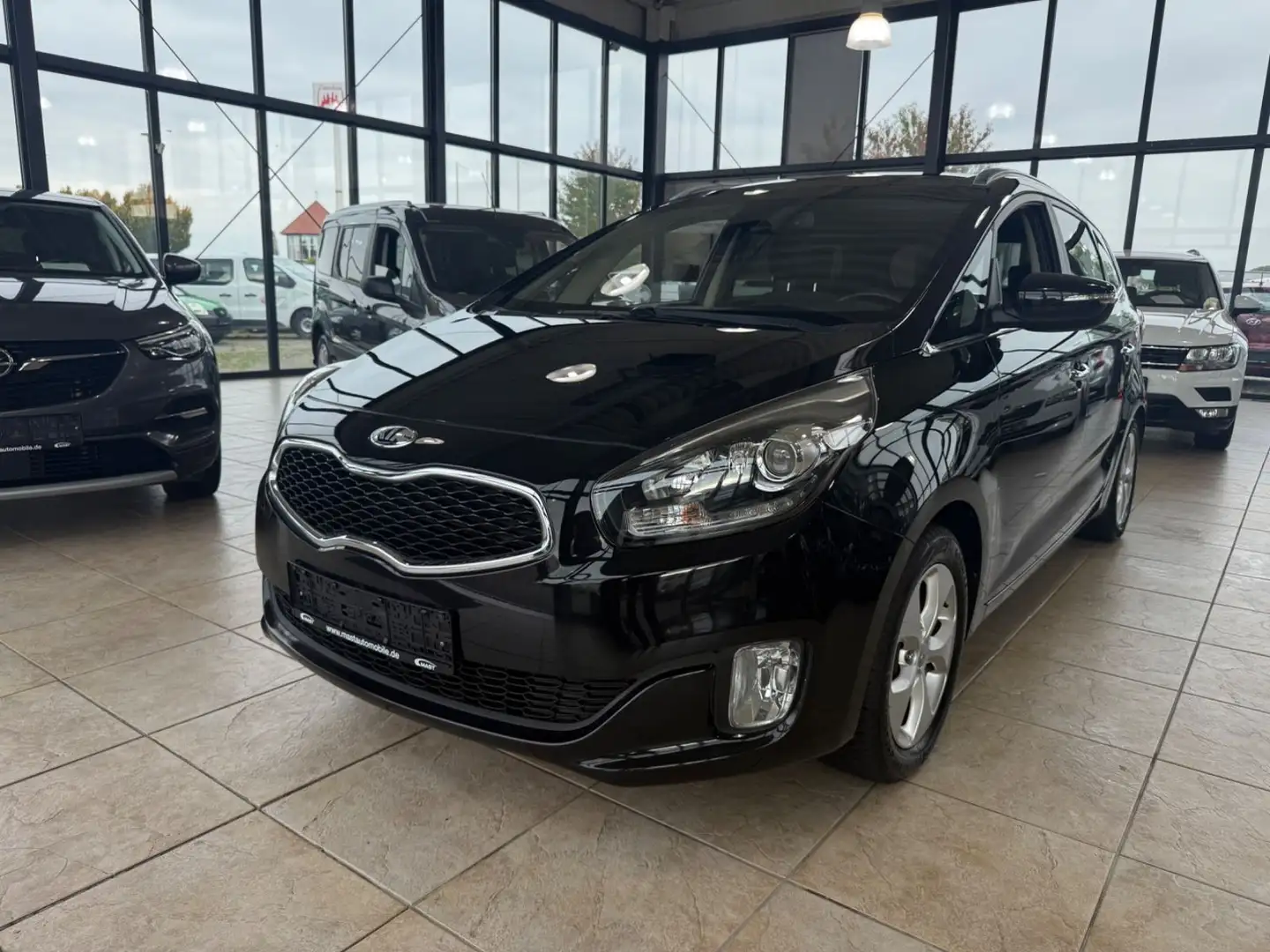 Kia Carens Attract/7-Sitzer Schwarz - 1
