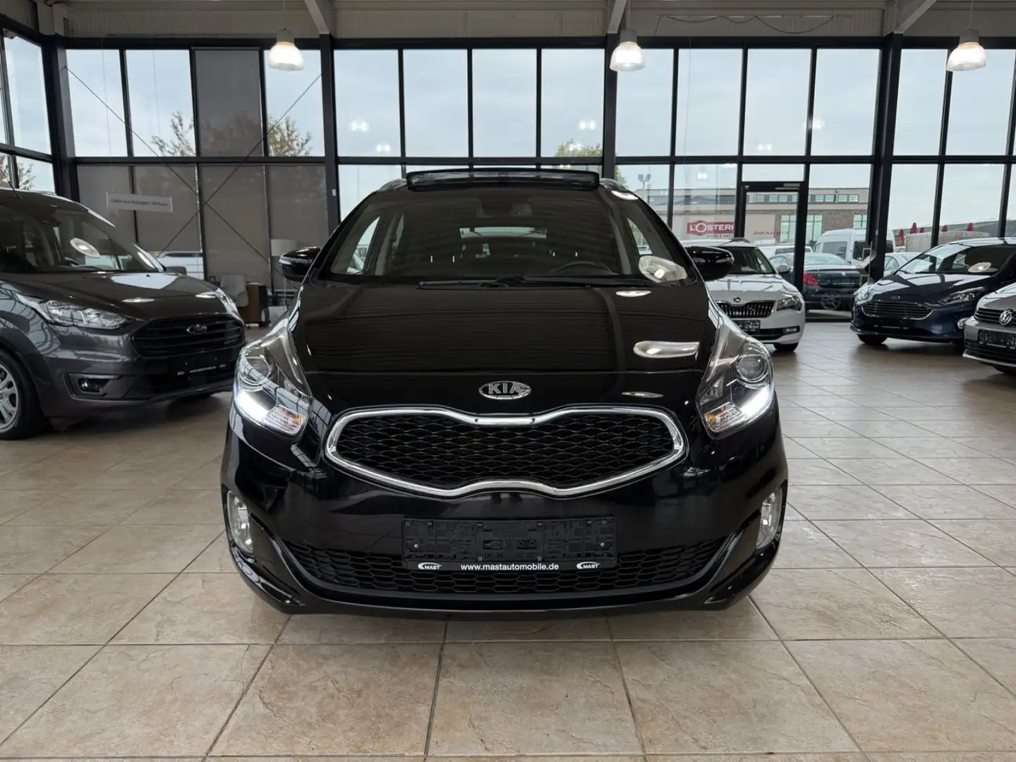 Kia Carens Attract/7-Sitzer Schwarz - 2