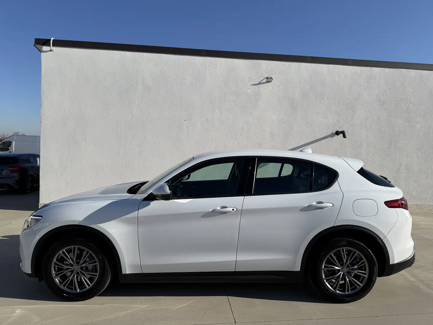 Alfa Romeo Stelvio 2.2 t Super rwd 150cv auto Bianco - 2