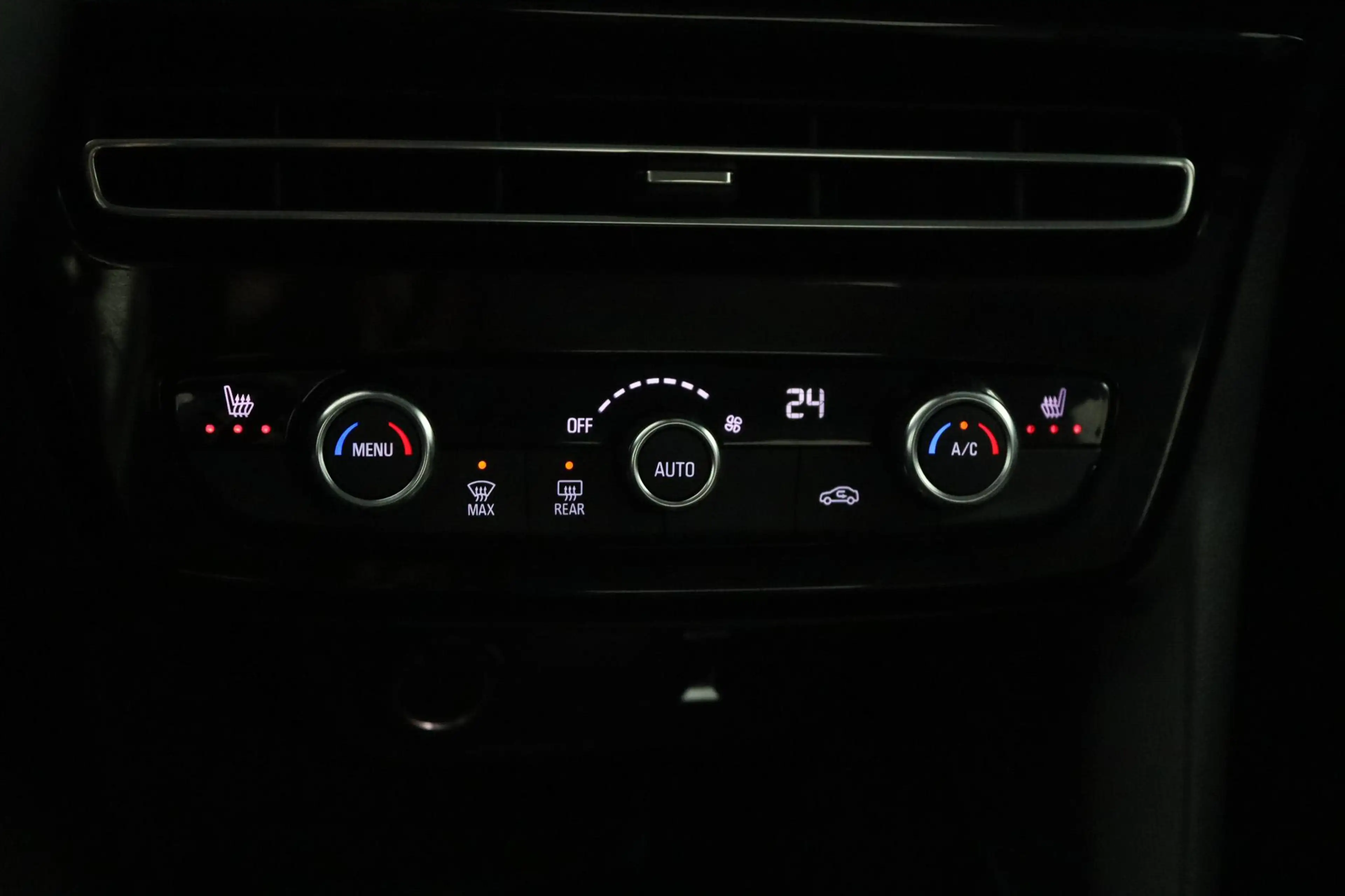 Opel Mokka-E Elegance 50-kWh 11kw Apple carplay/android auto | — photo 6