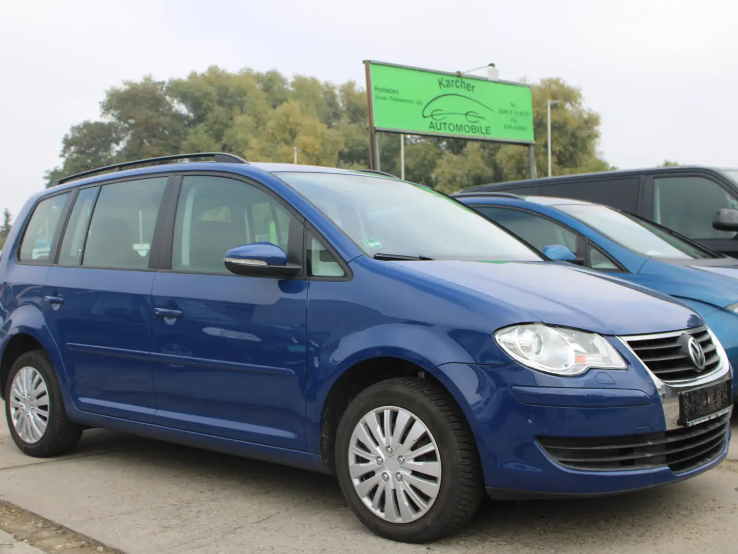 Volkswagen Touran Trendline EcoFuel*87TKM*7Sitzer*Klima* Blau - 1