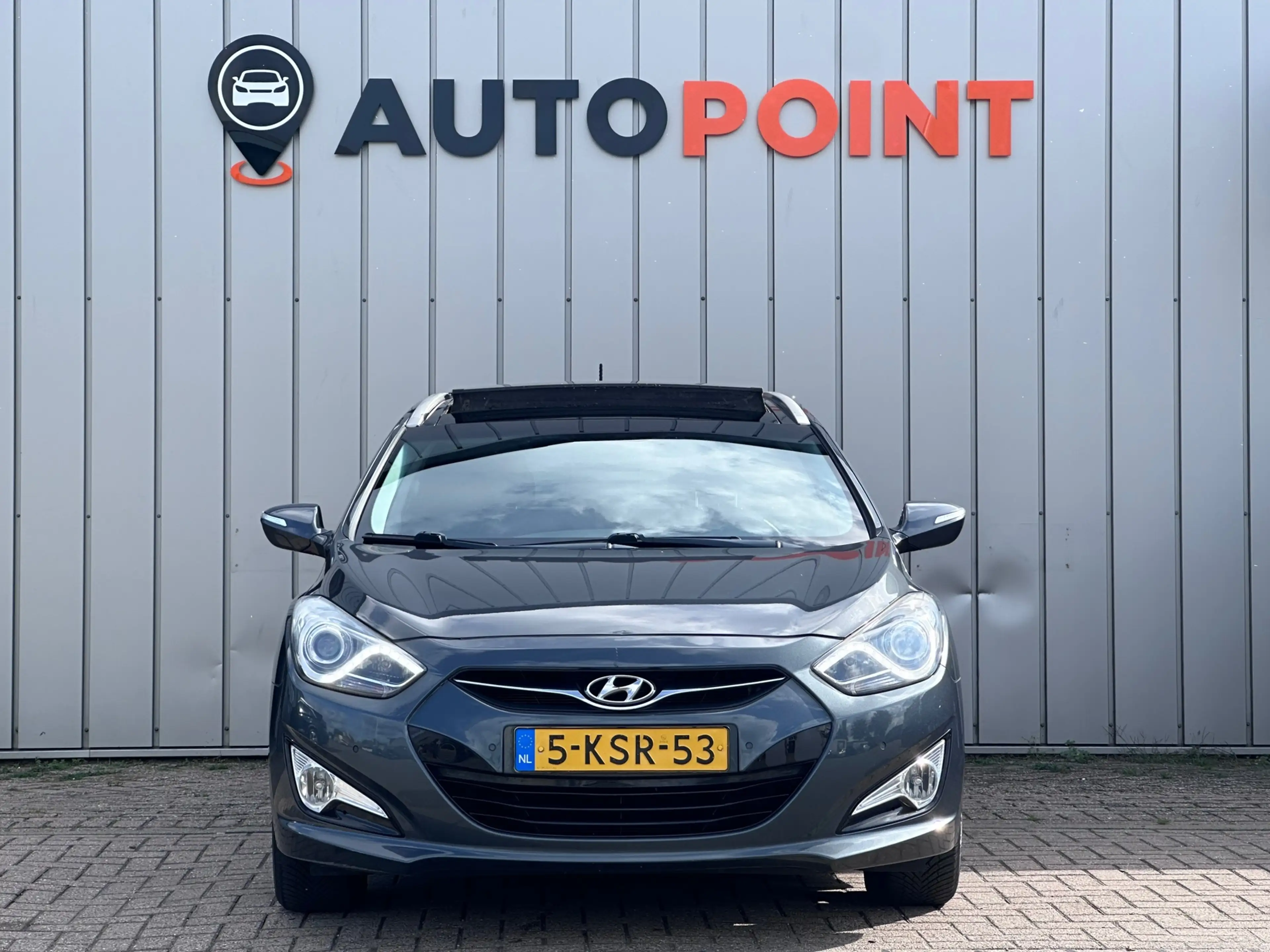 Hyundai i40 Wagon 2.0 GDI Business Edition PANO TREKHAAK CAMER — photo 4