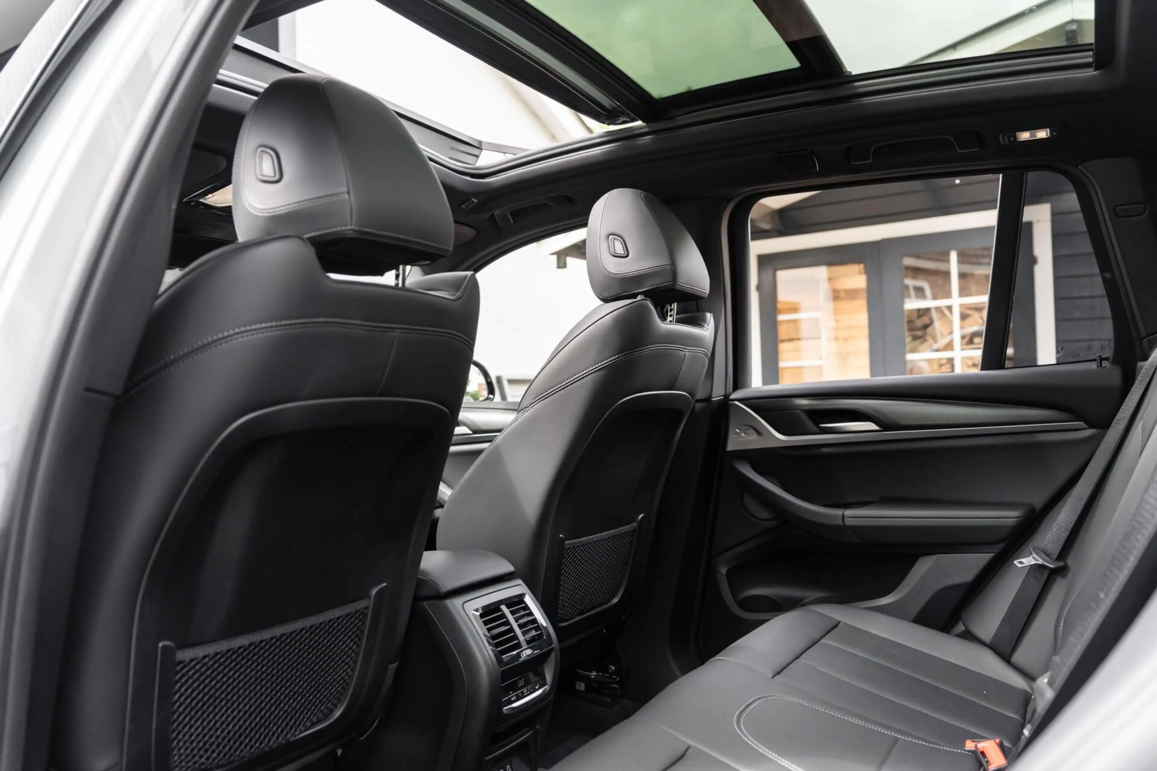 BMW X3 XDrive30e M-sport H&K 360 Pano HUD Trekhaak Memory — photo 24