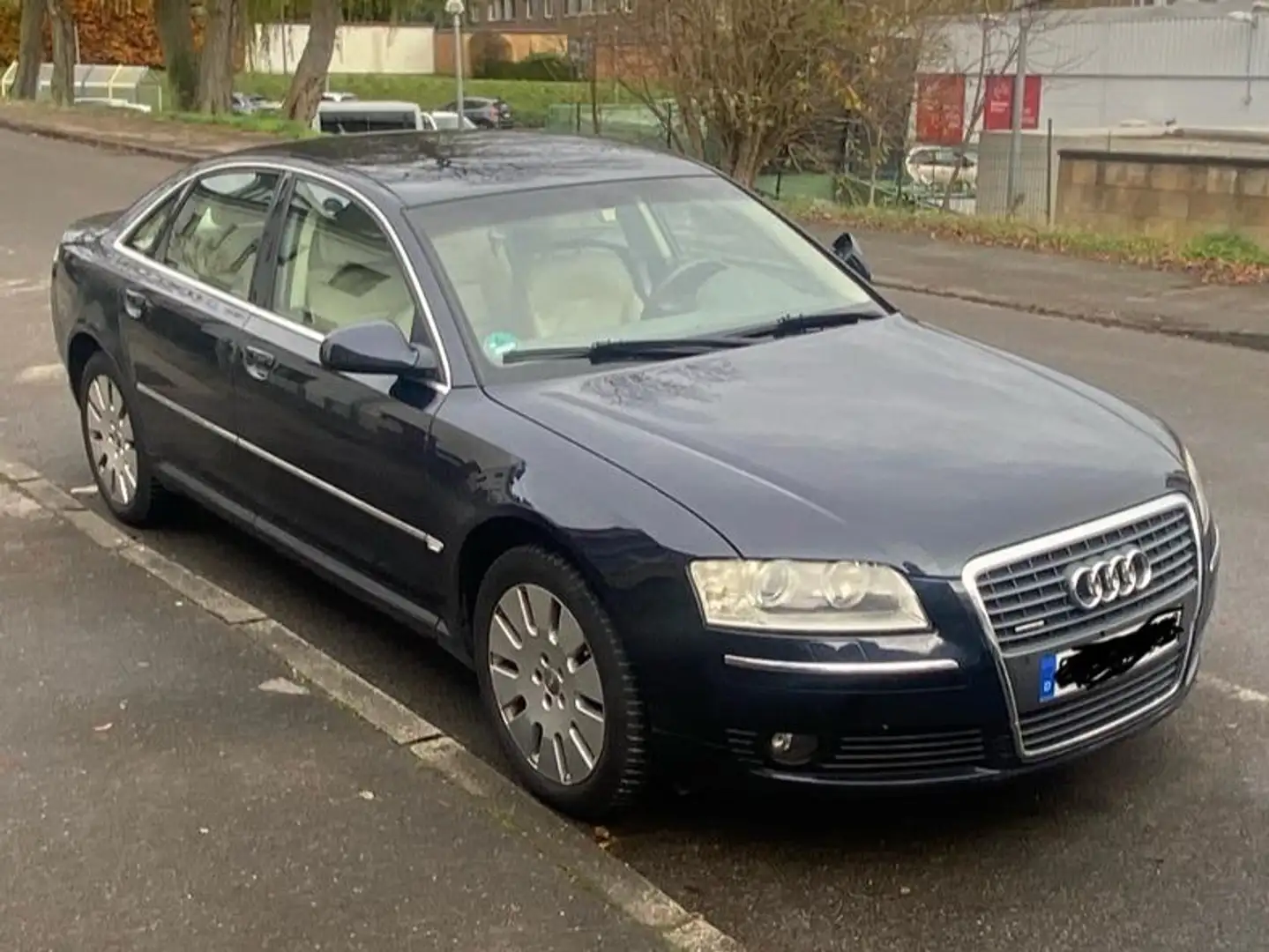 Audi A8 A8 4.2 FSI quattro Blau - 2