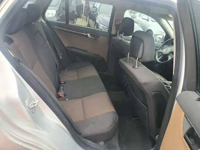 Mercedes-Benz C-Class view 14