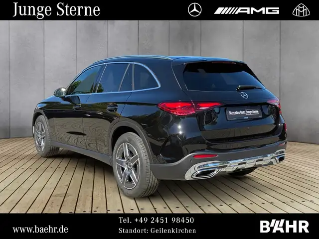 Mercedes-Benz GLC view 3