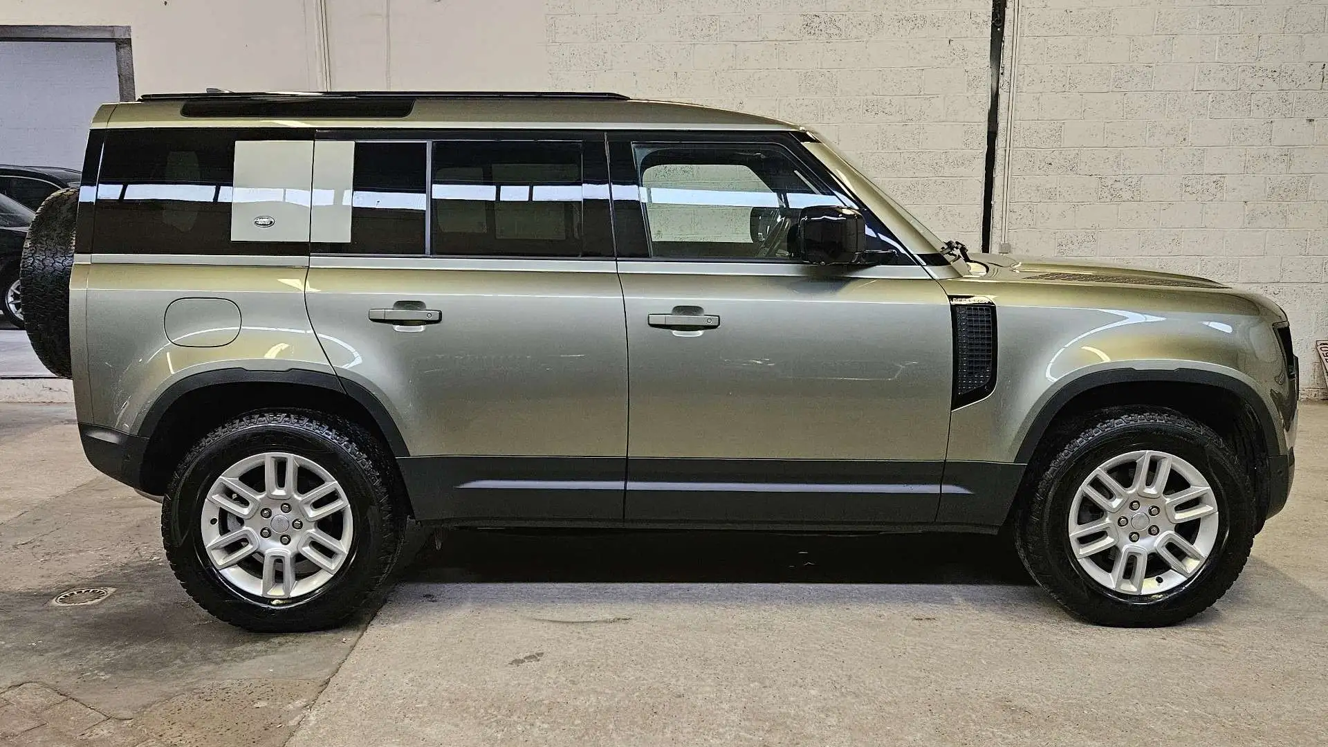 Land Rover Defender 110 D250  X-Dynamic S UTILITAIRE TVA / BTW Gris - 2