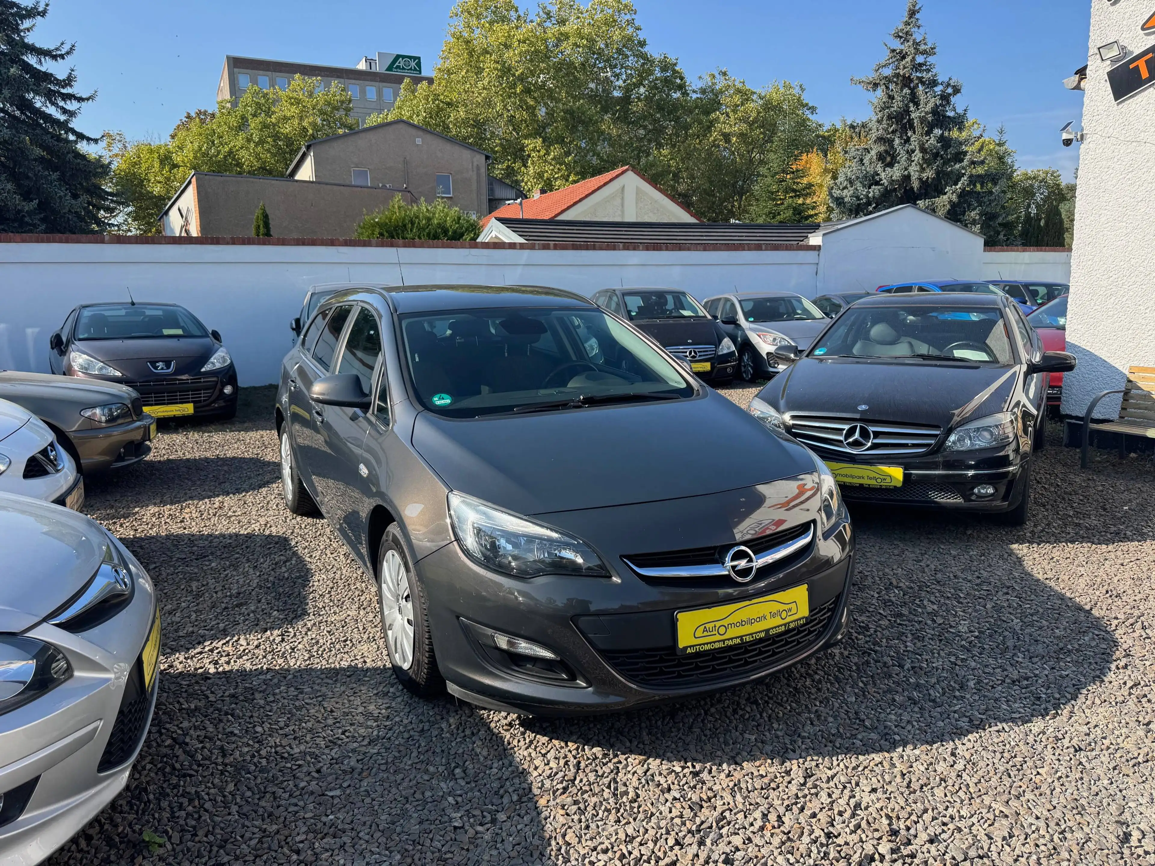 Opel Astra Kombi, Edition *1.Hand! VIELES NEU* — photo 2