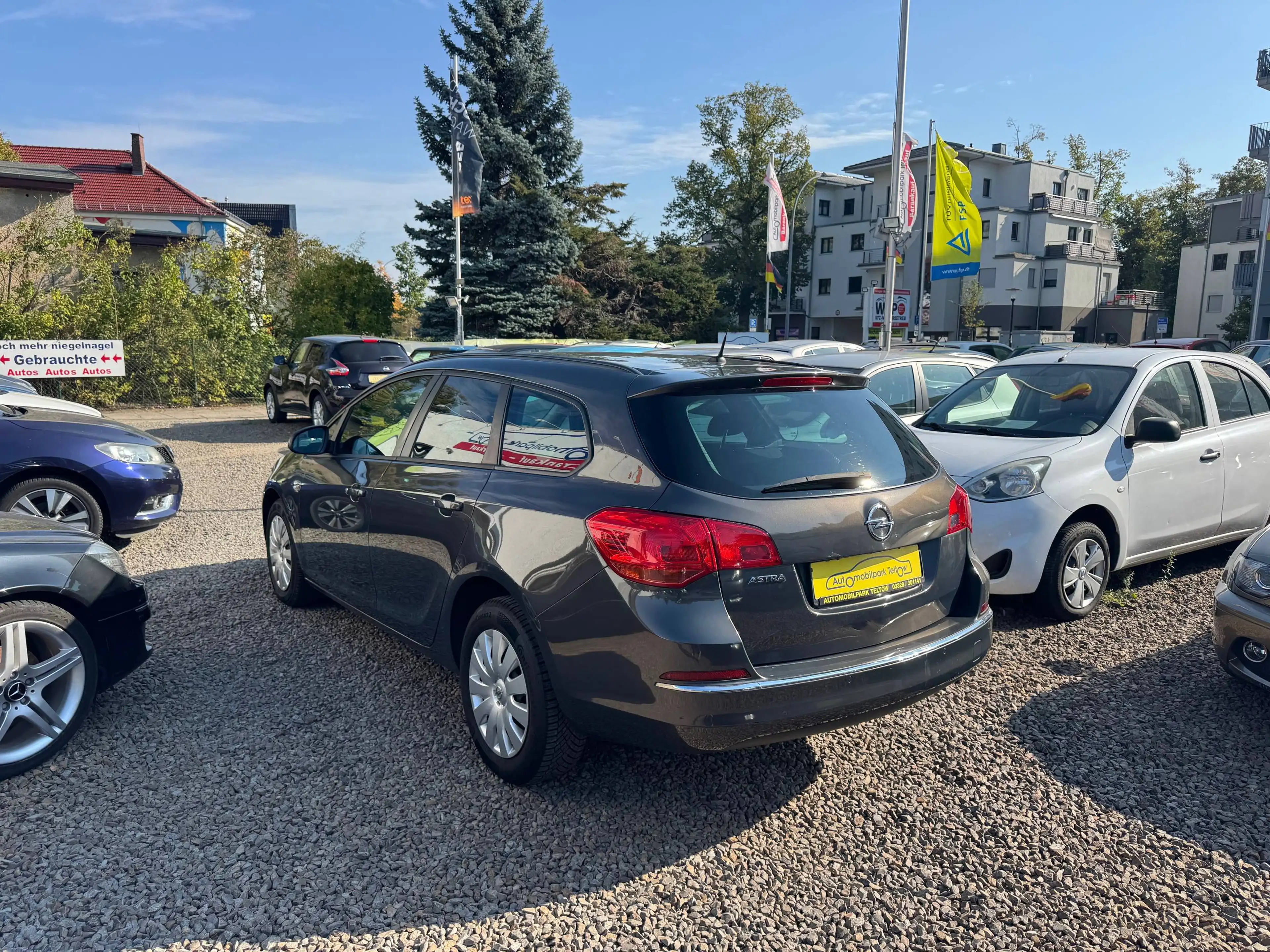 Opel Astra Kombi, Edition *1.Hand! VIELES NEU* — photo 4