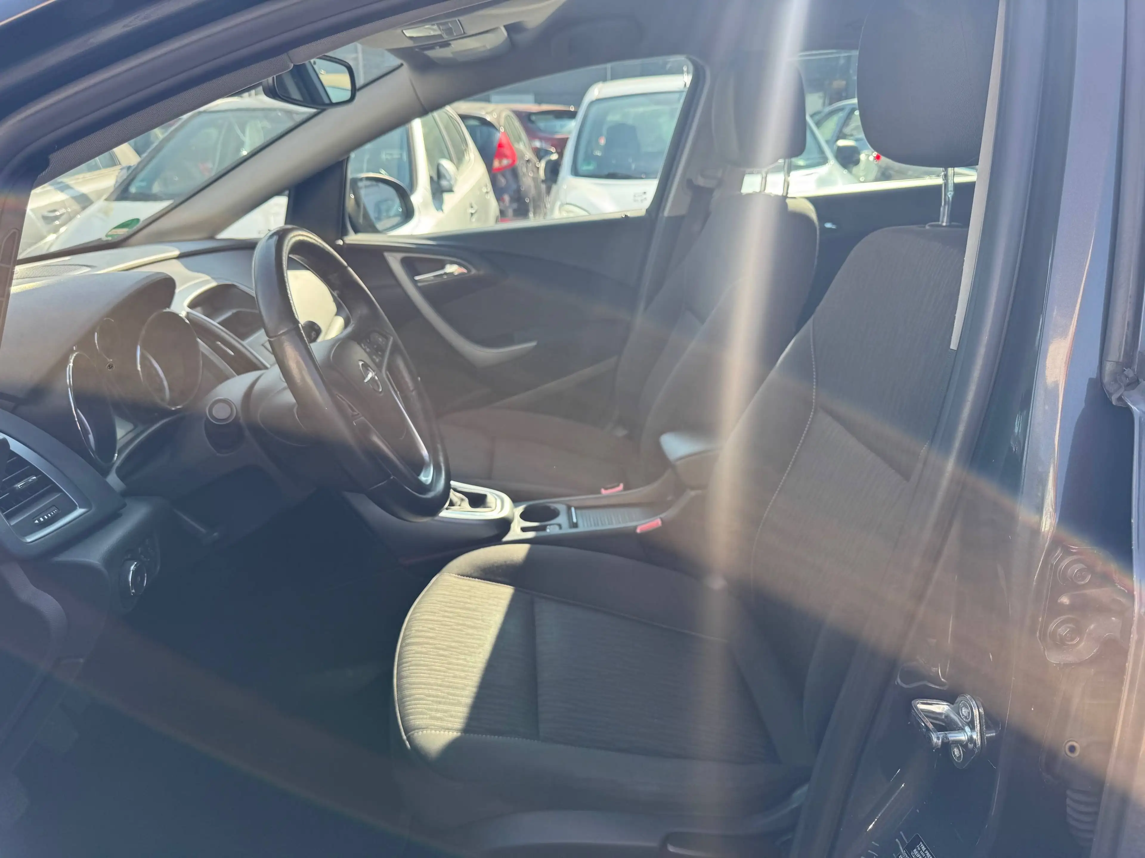 Opel Astra Kombi, Edition *1.Hand! VIELES NEU* — photo 5