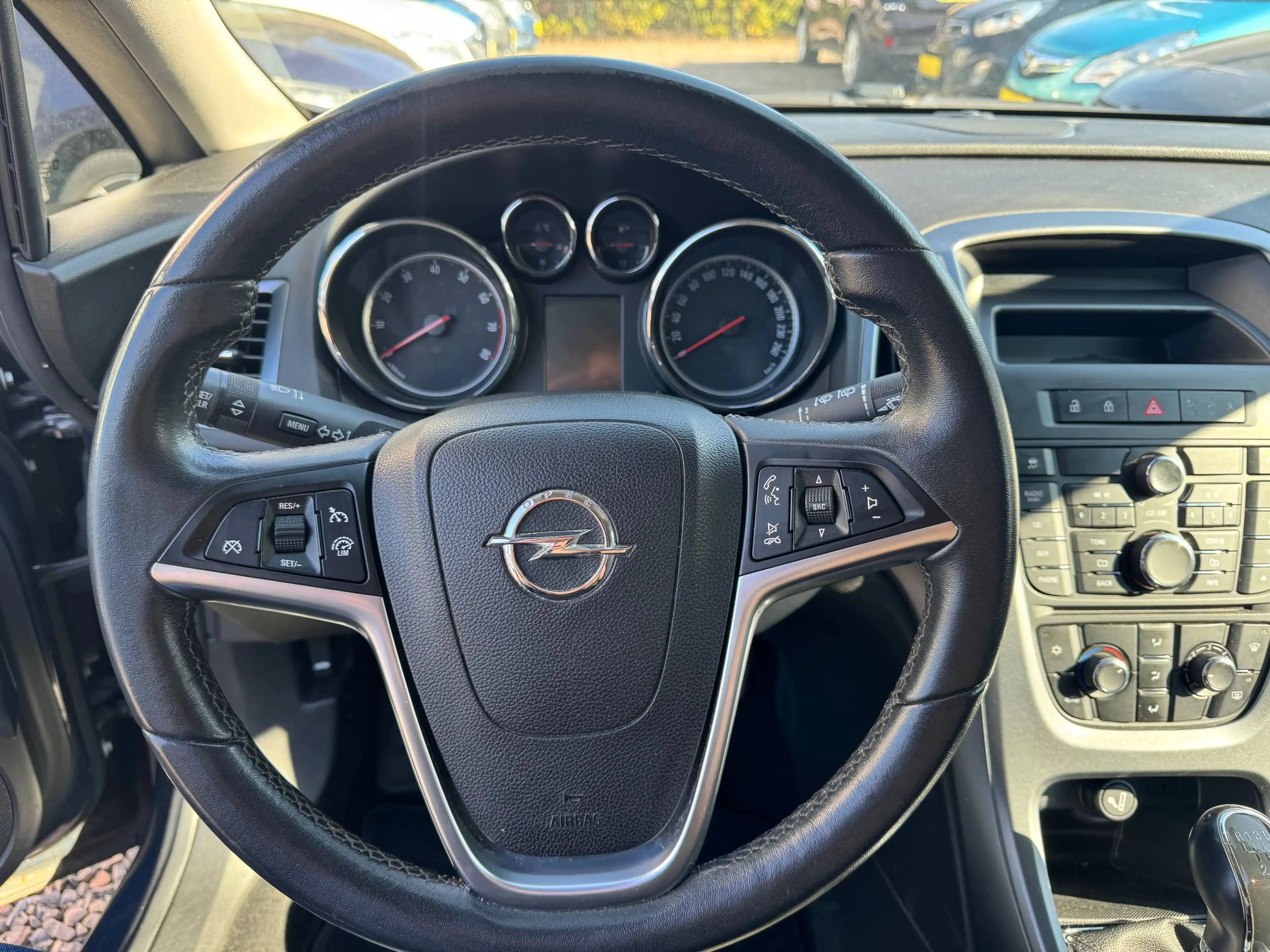 Opel Astra Kombi, Edition *1.Hand! VIELES NEU* — photo 7