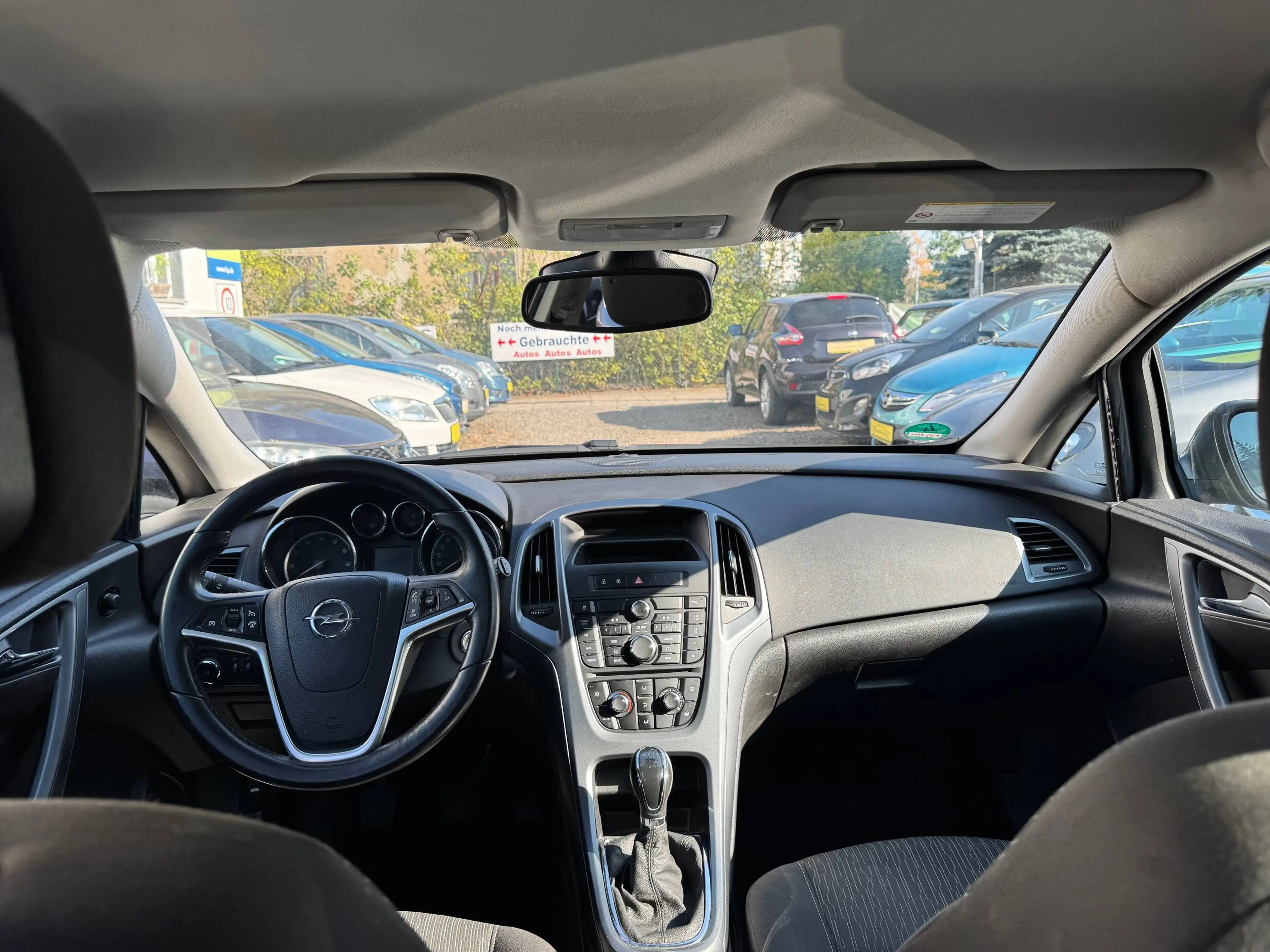 Opel Astra Kombi, Edition *1.Hand! VIELES NEU* — photo 9