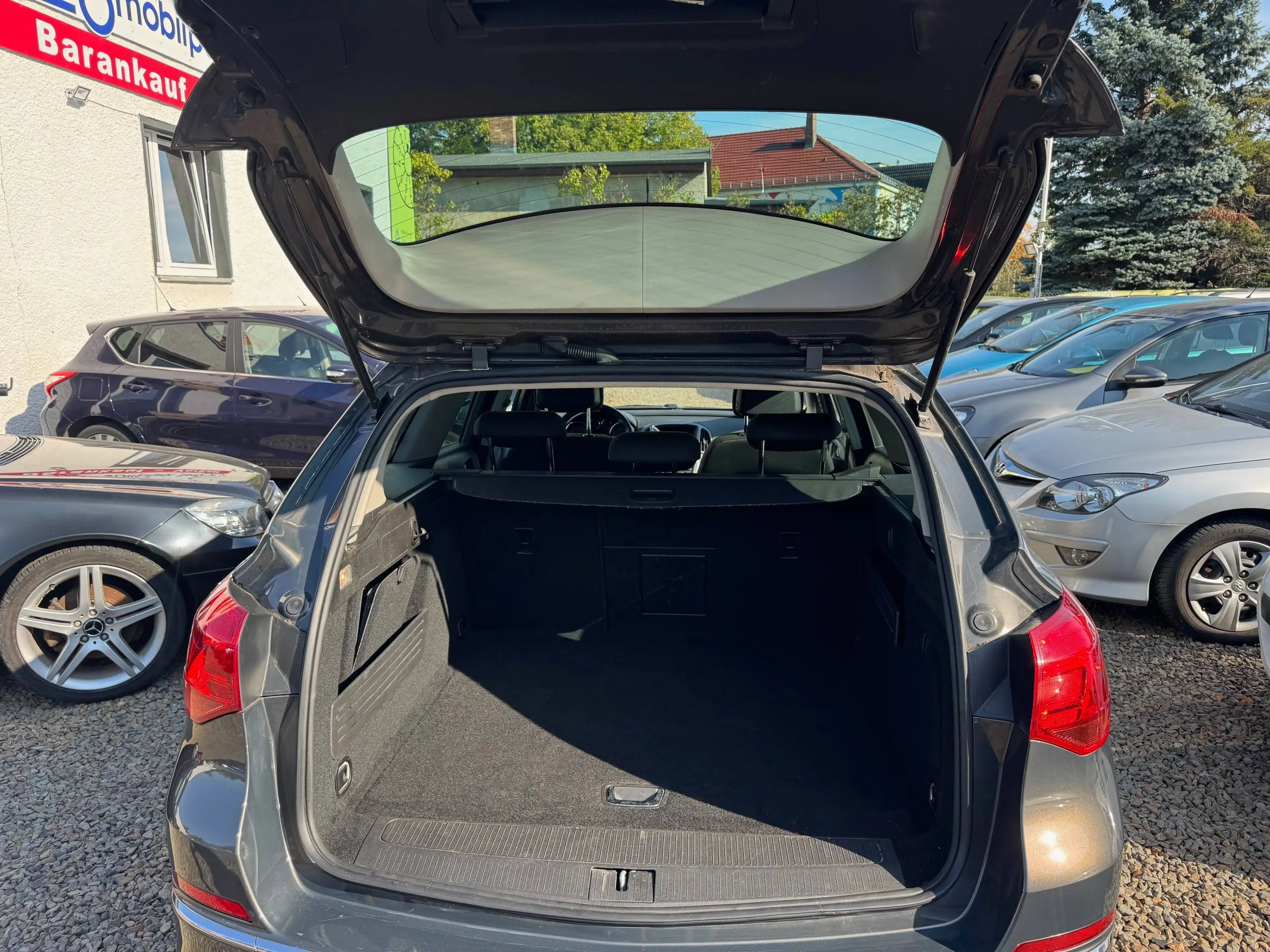 Opel Astra Kombi, Edition *1.Hand! VIELES NEU* — photo 10
