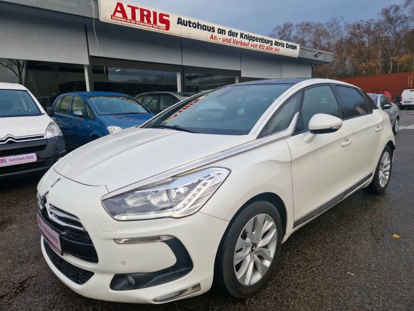 DS Automobiles DS 5 SoChic Weiß - 2