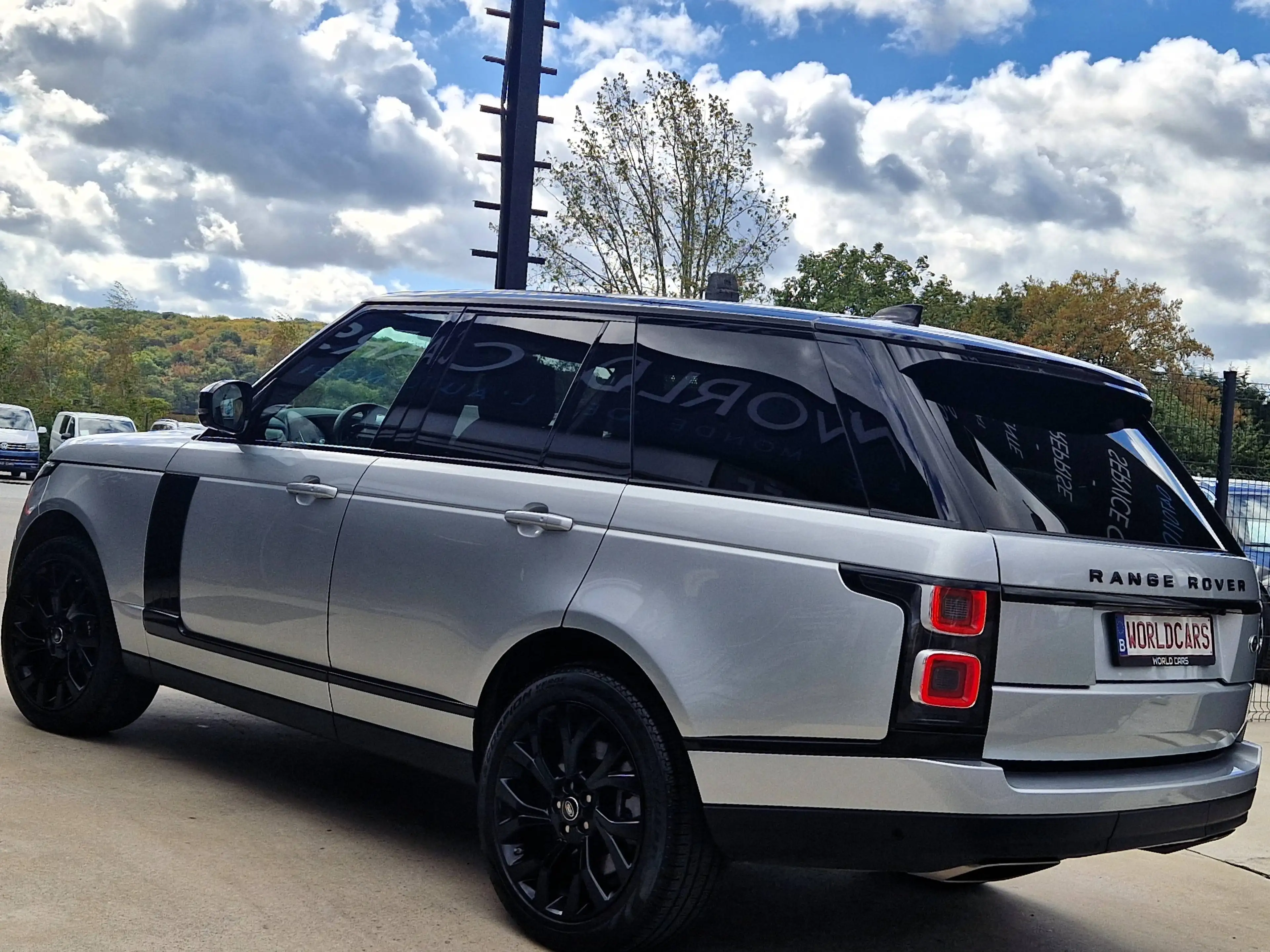 Land Rover Range Rover P400e HSE - HYBRIDE - TOIT PANO OUVRANT - CAM 360 -  HEAD UP DISPLAY - FULL FULL OPTIONS — photo 6