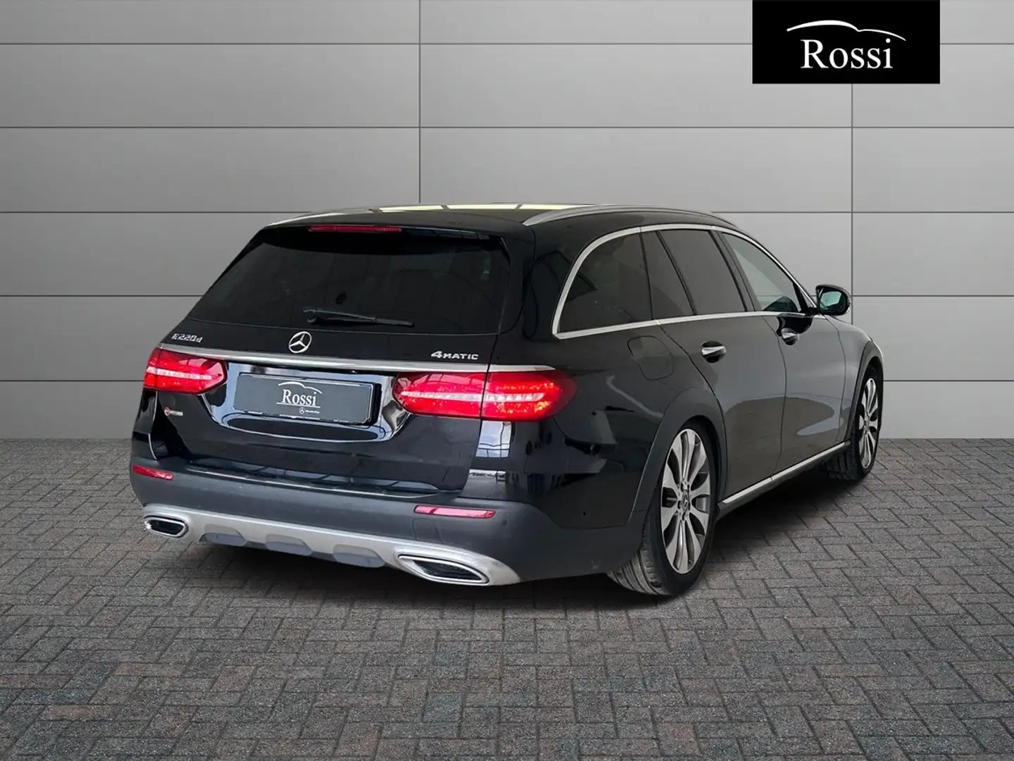 Mercedes-Benz E 220 E SW all-terrain 220d Business Sport 4matic auto Zwart - 2