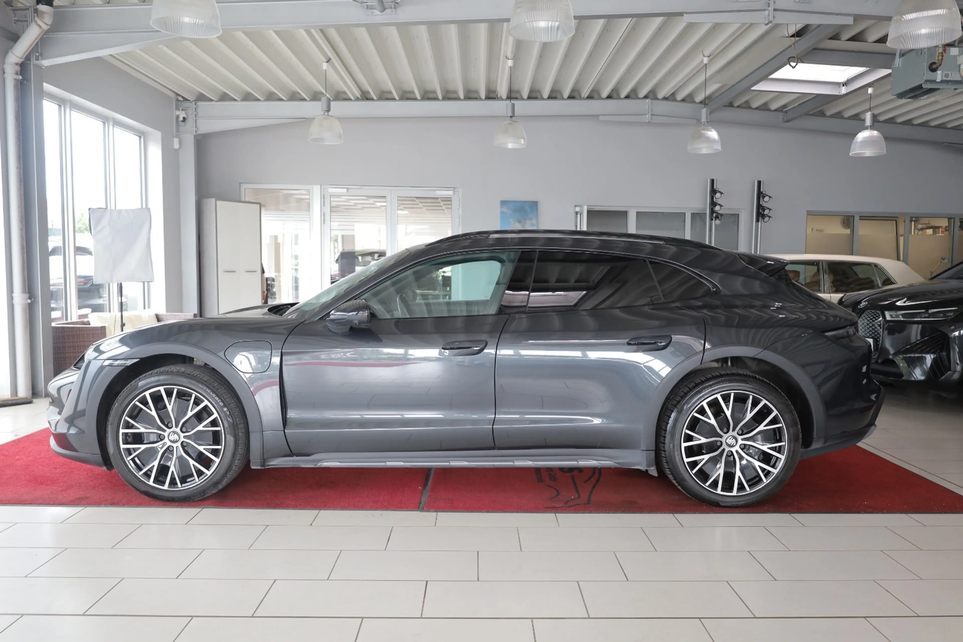 Porsche Taycan Cross Turismo 4*360°SOUND-BOSE*PANO — photo 2