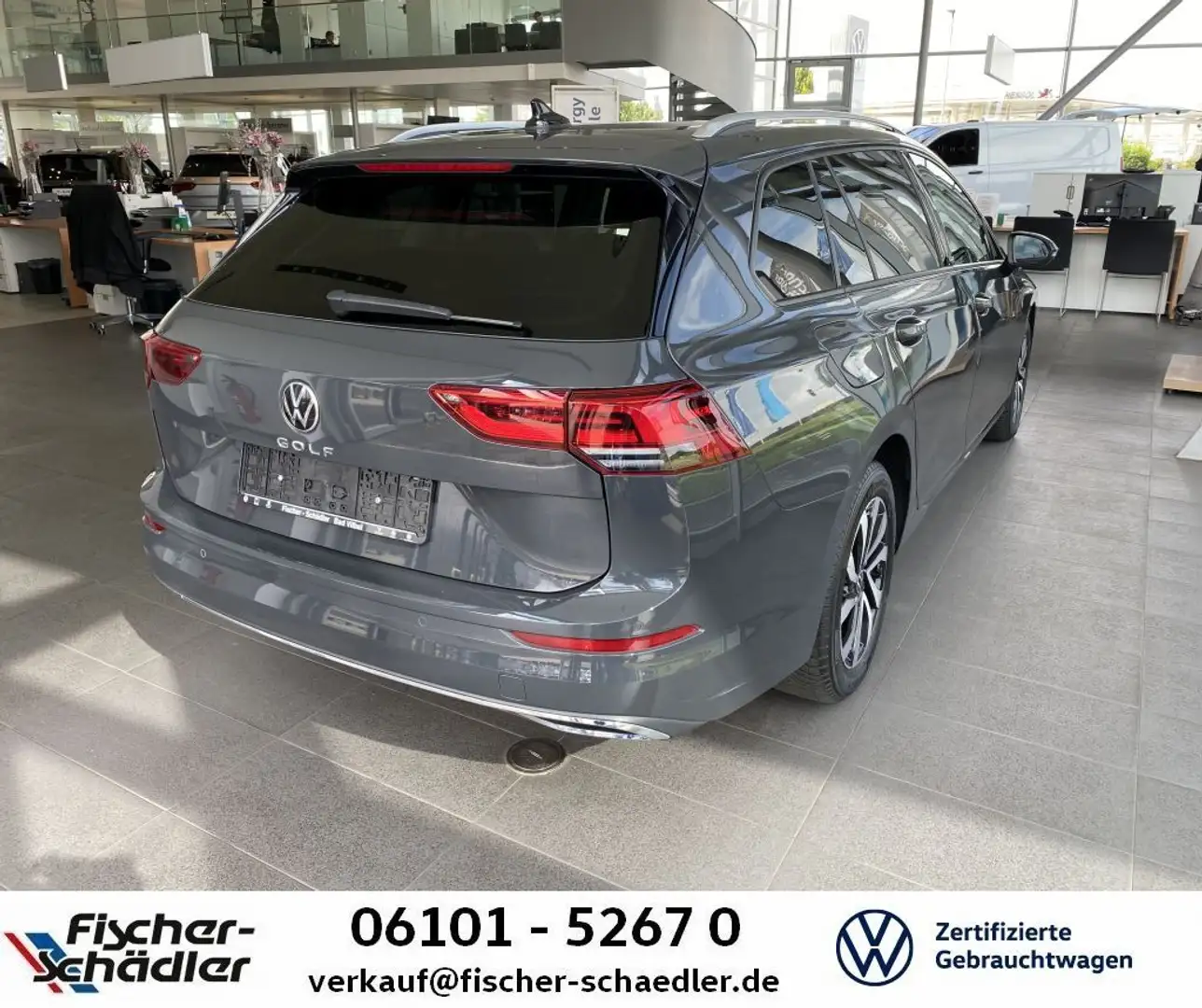 Volkswagen Golf Variant Active Golf VIII Variant 1.0TSI*AHK Grau - 2