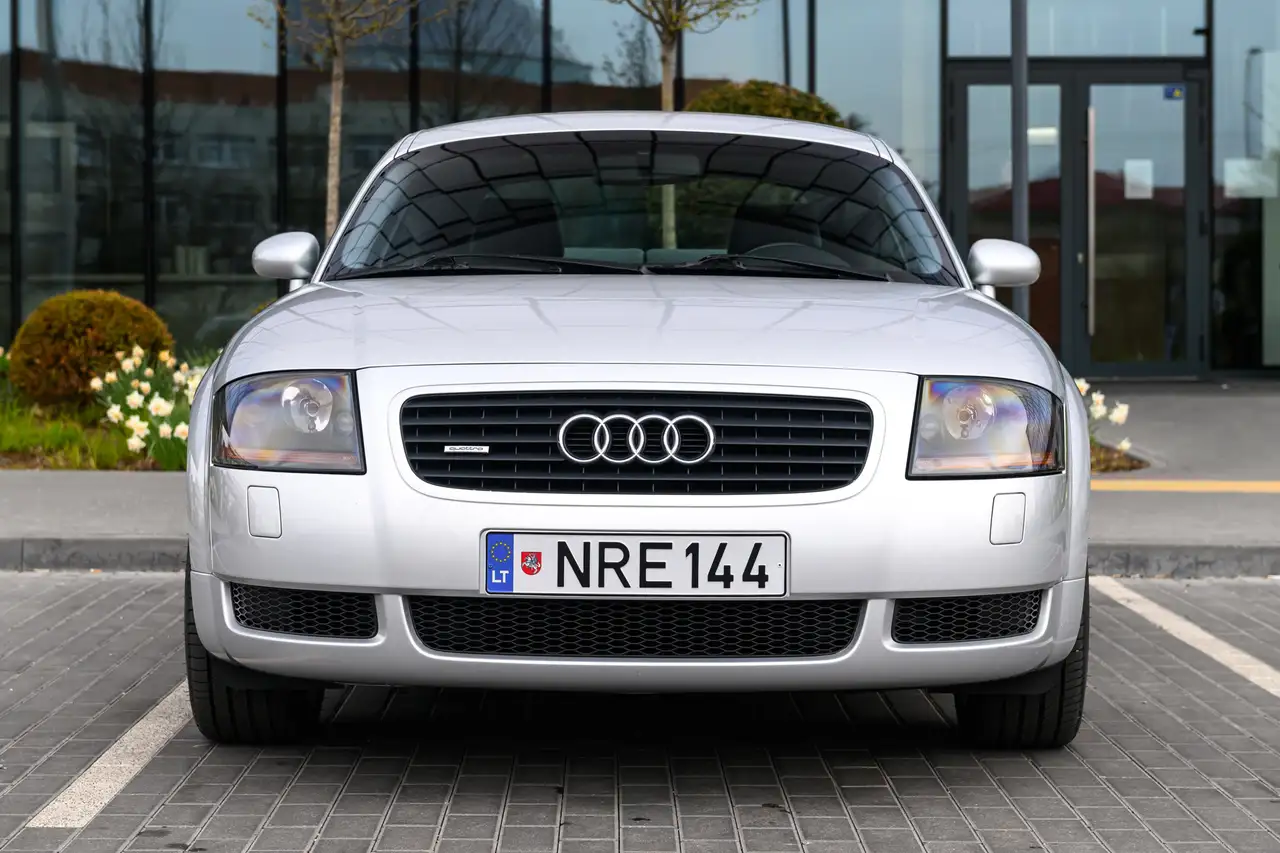 Audi TT Coupe 1.8 T quattro, foto 3