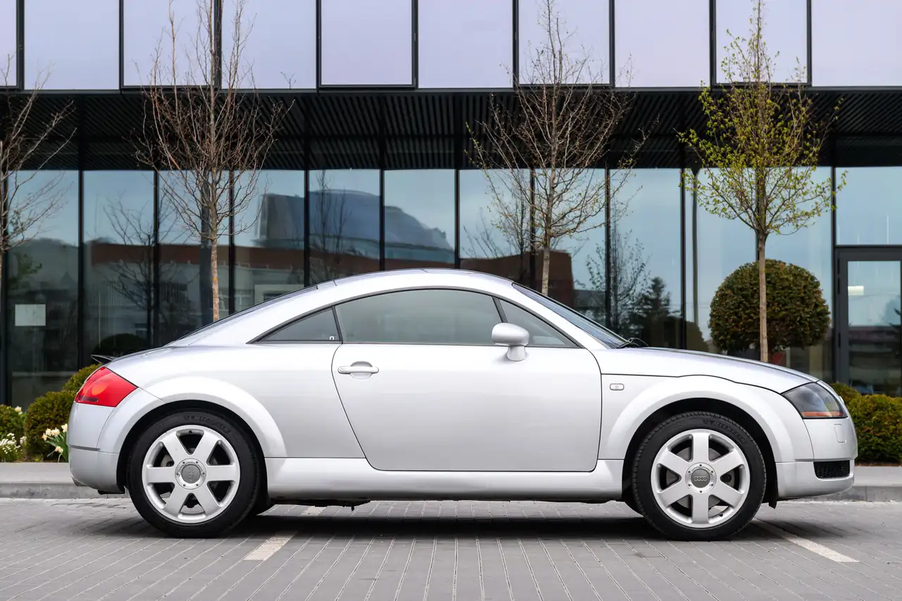 Audi TT Coupe 1.8 T quattro, foto 6