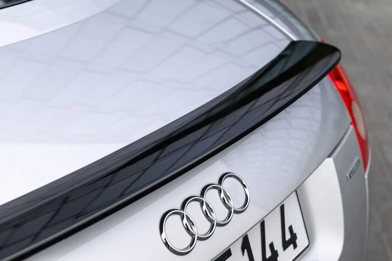 Audi TT Coupe 1.8 T quattro, foto 9