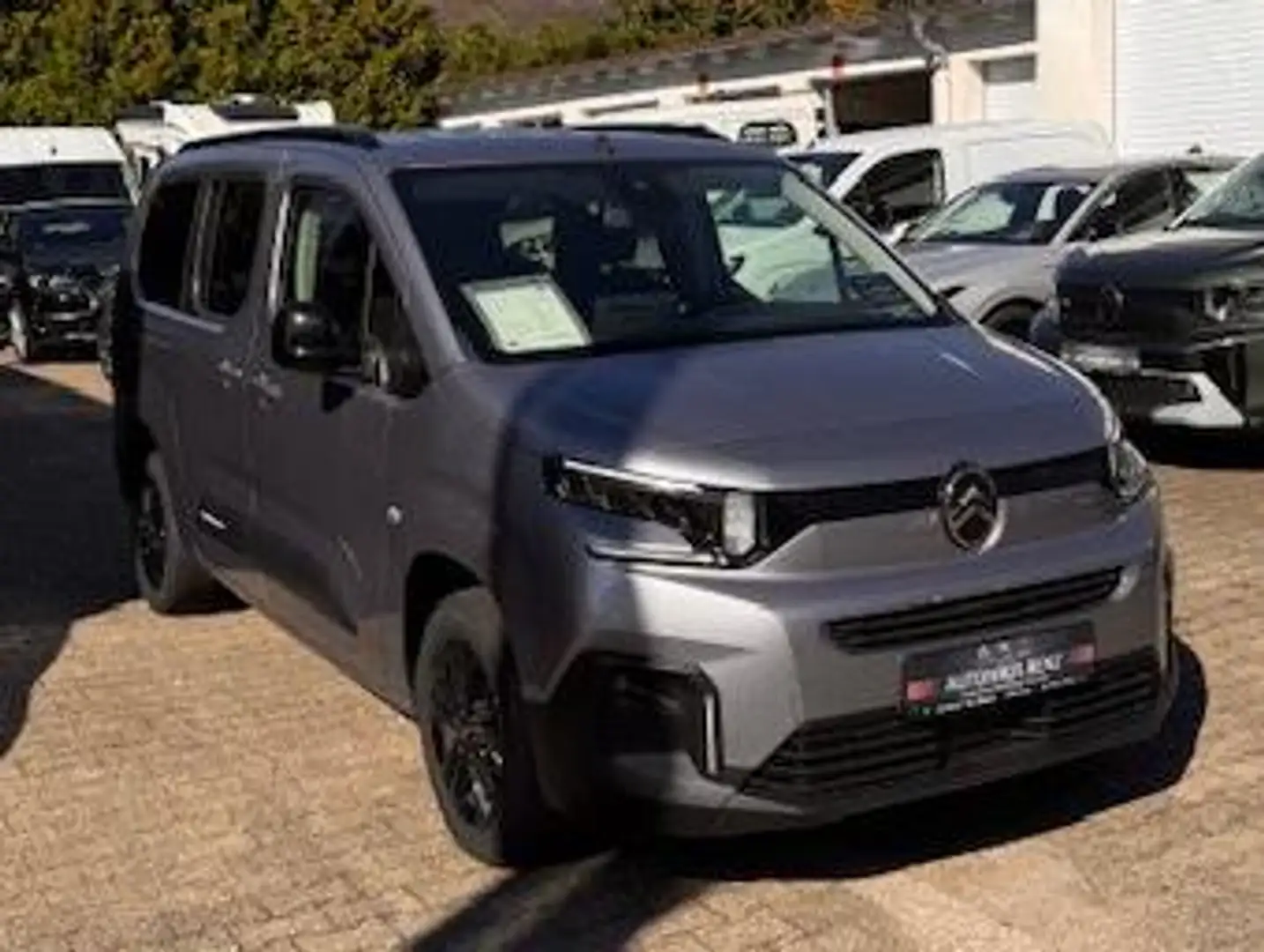Citroen Berlingo Max XL Grau - 2
