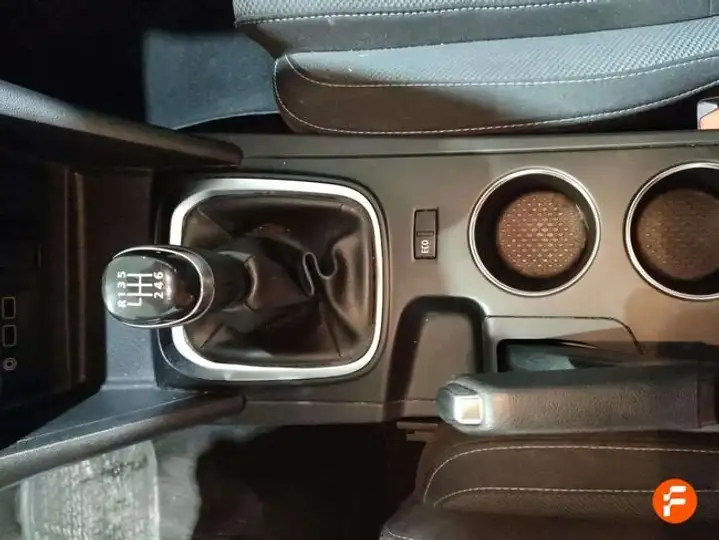 Renault Mégane 2023, foto 24