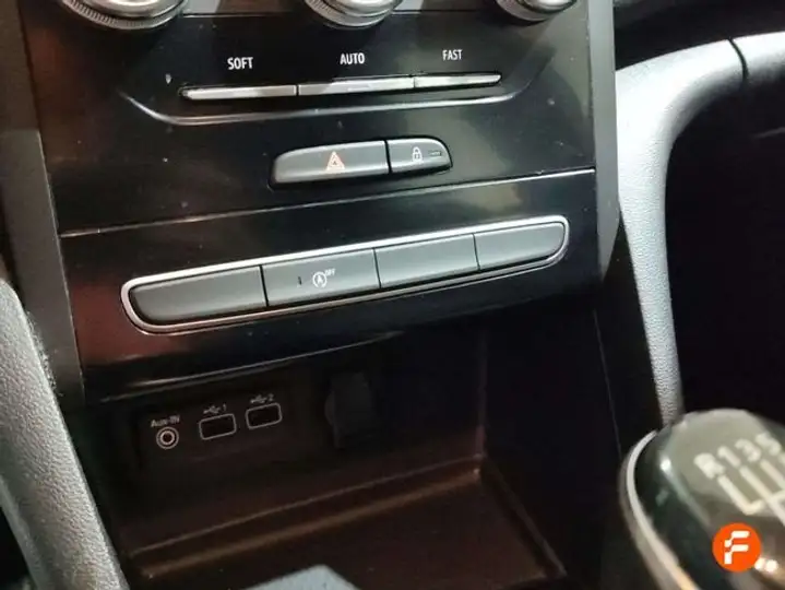 Renault Mégane 2023, foto 10